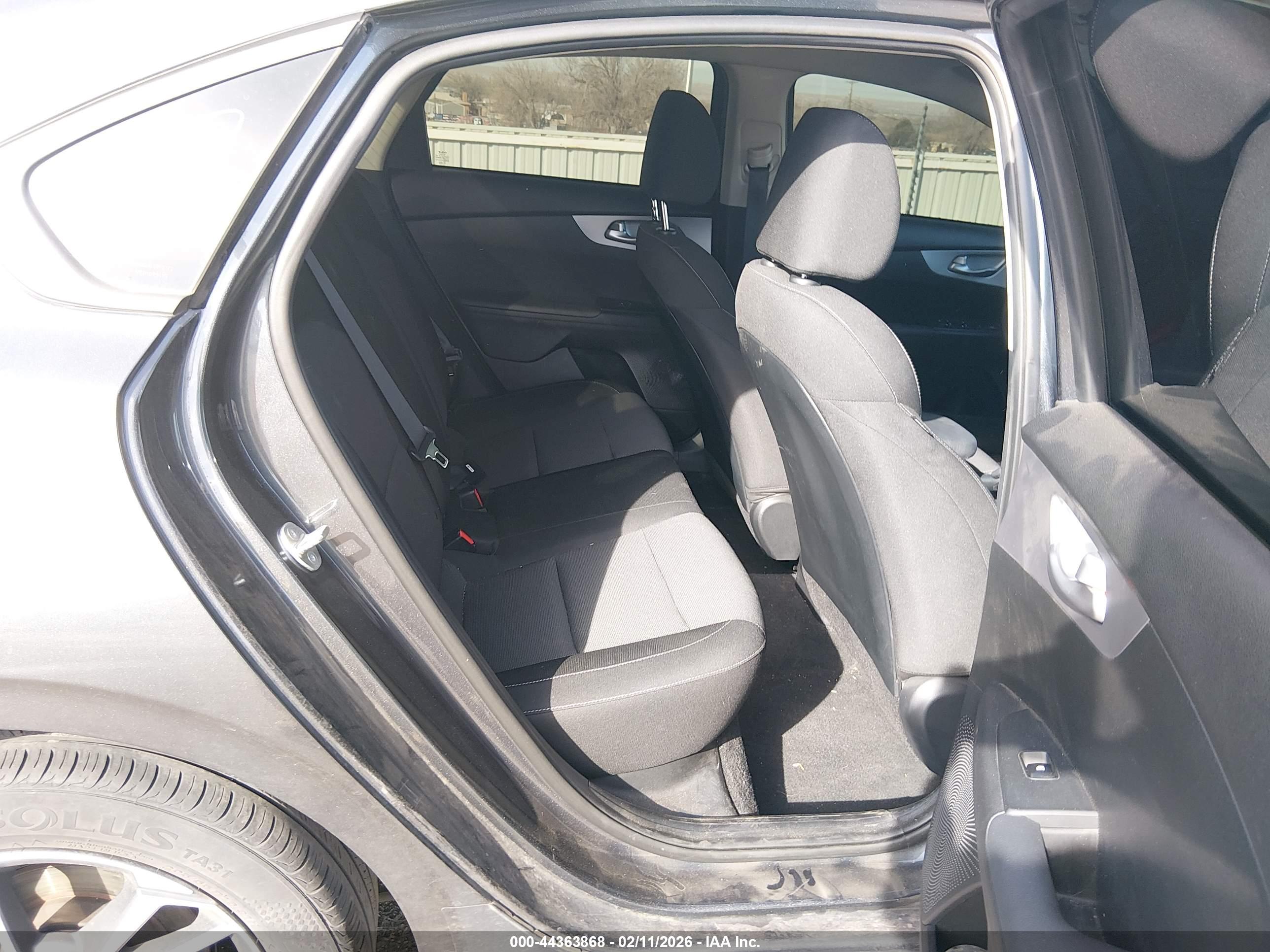 KIA FORTE image 8