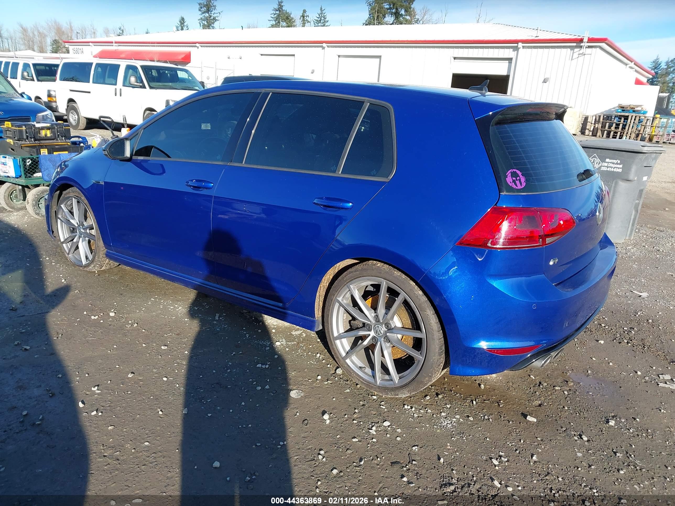 VOLKSWAGEN GOLF image 3