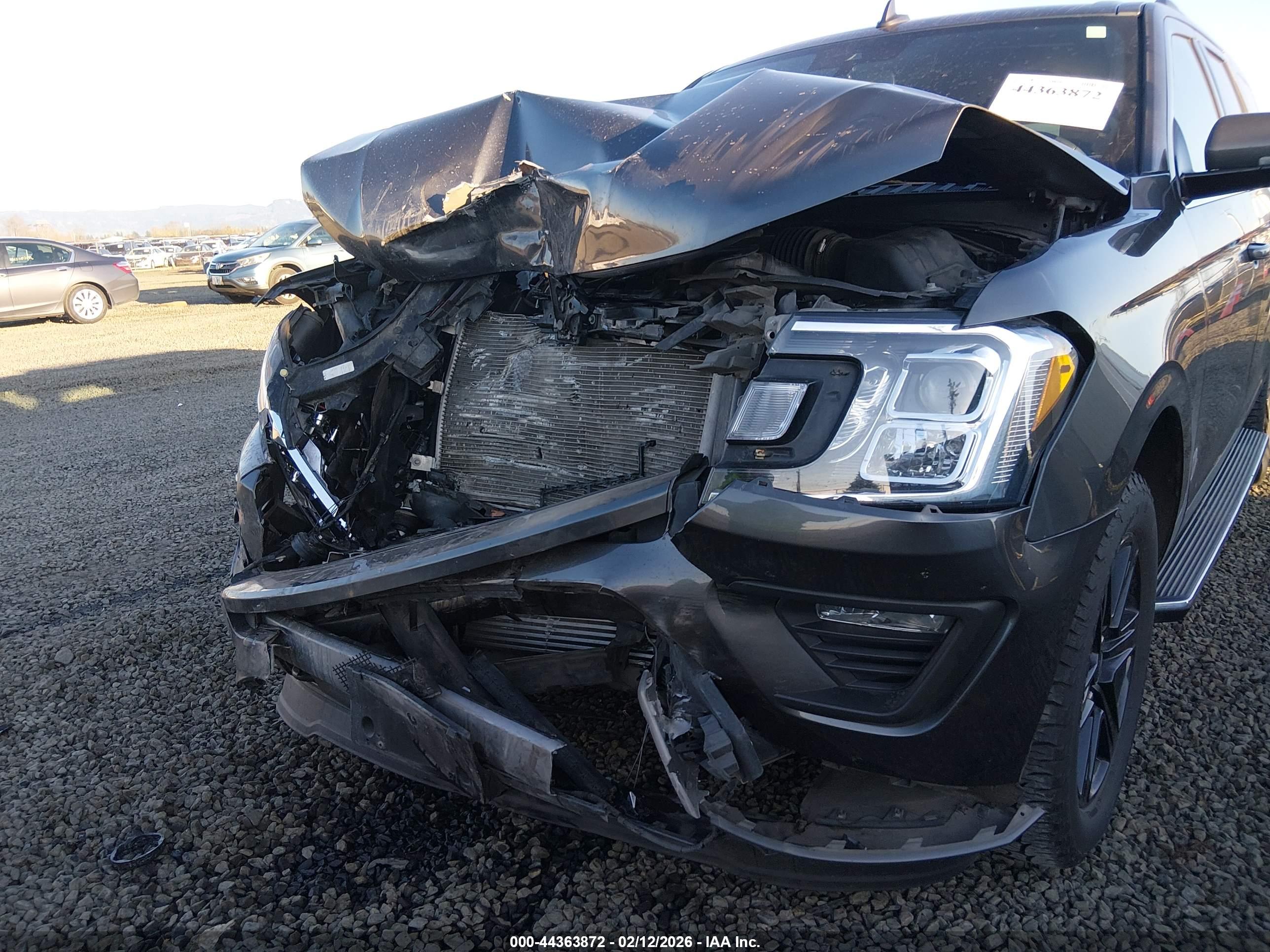 FORD EXPEDITION image 6