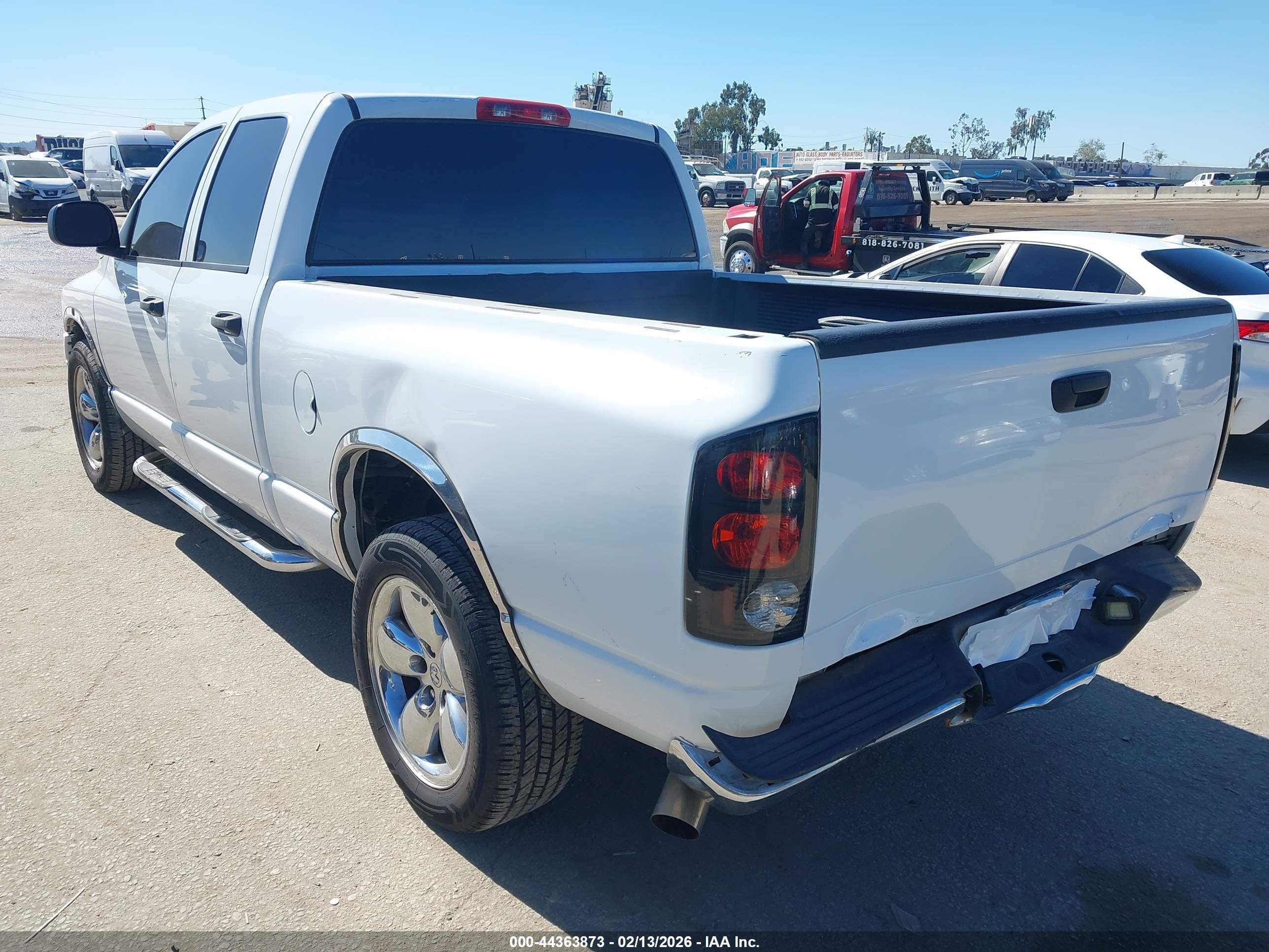DODGE RAM image 3