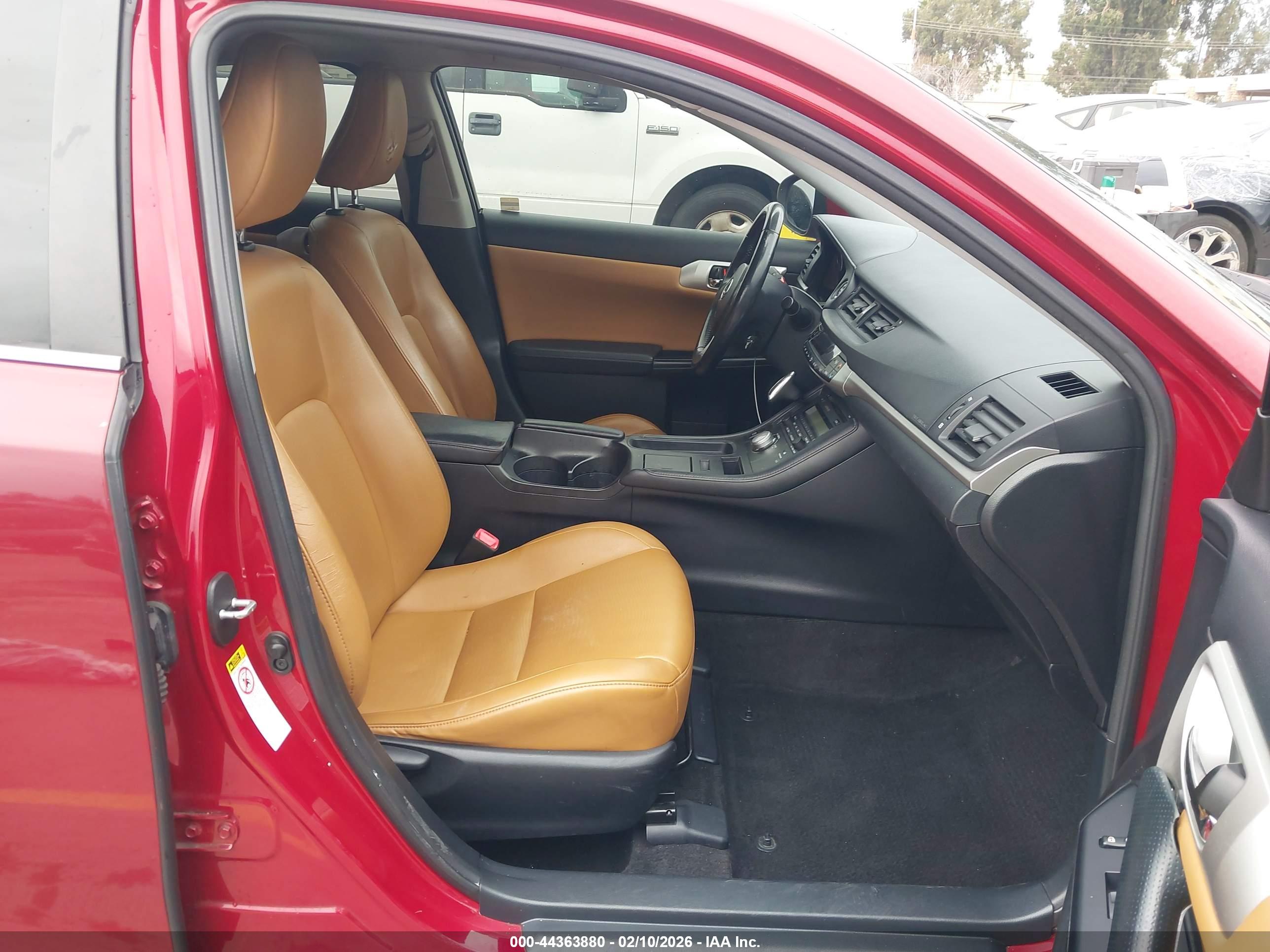 LEXUS CT image 5