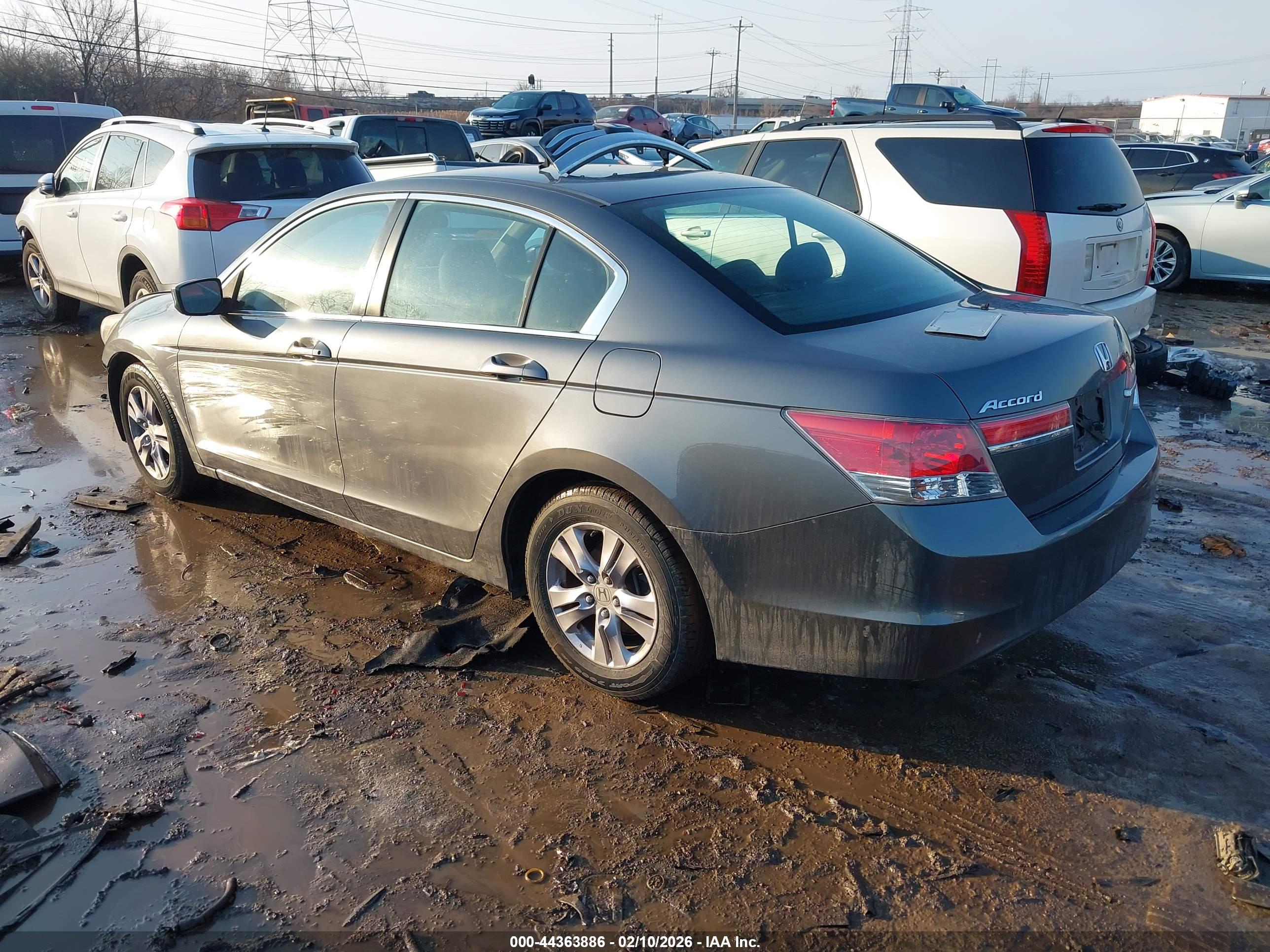 HONDA ACCORD image 3