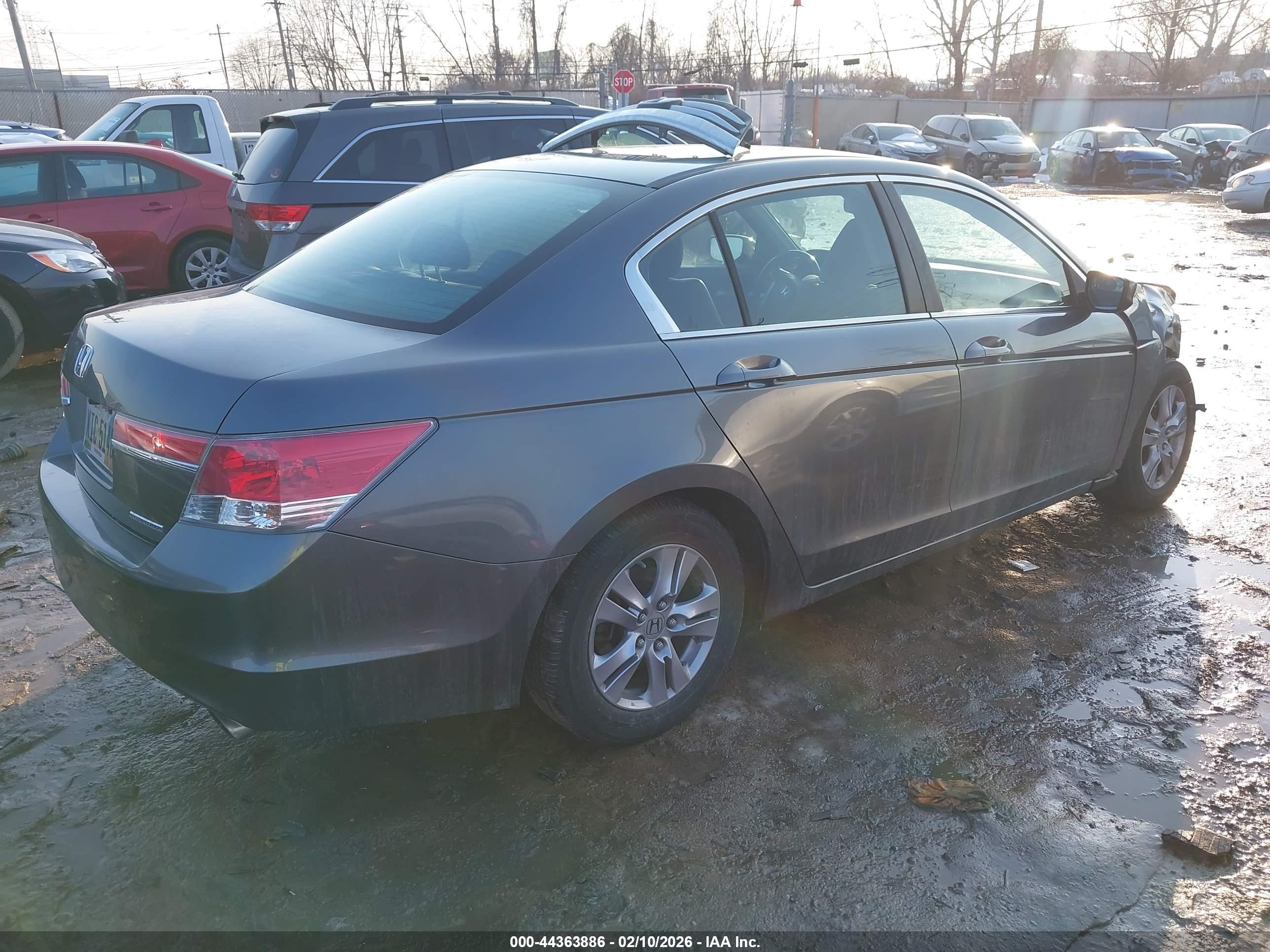HONDA ACCORD image 4