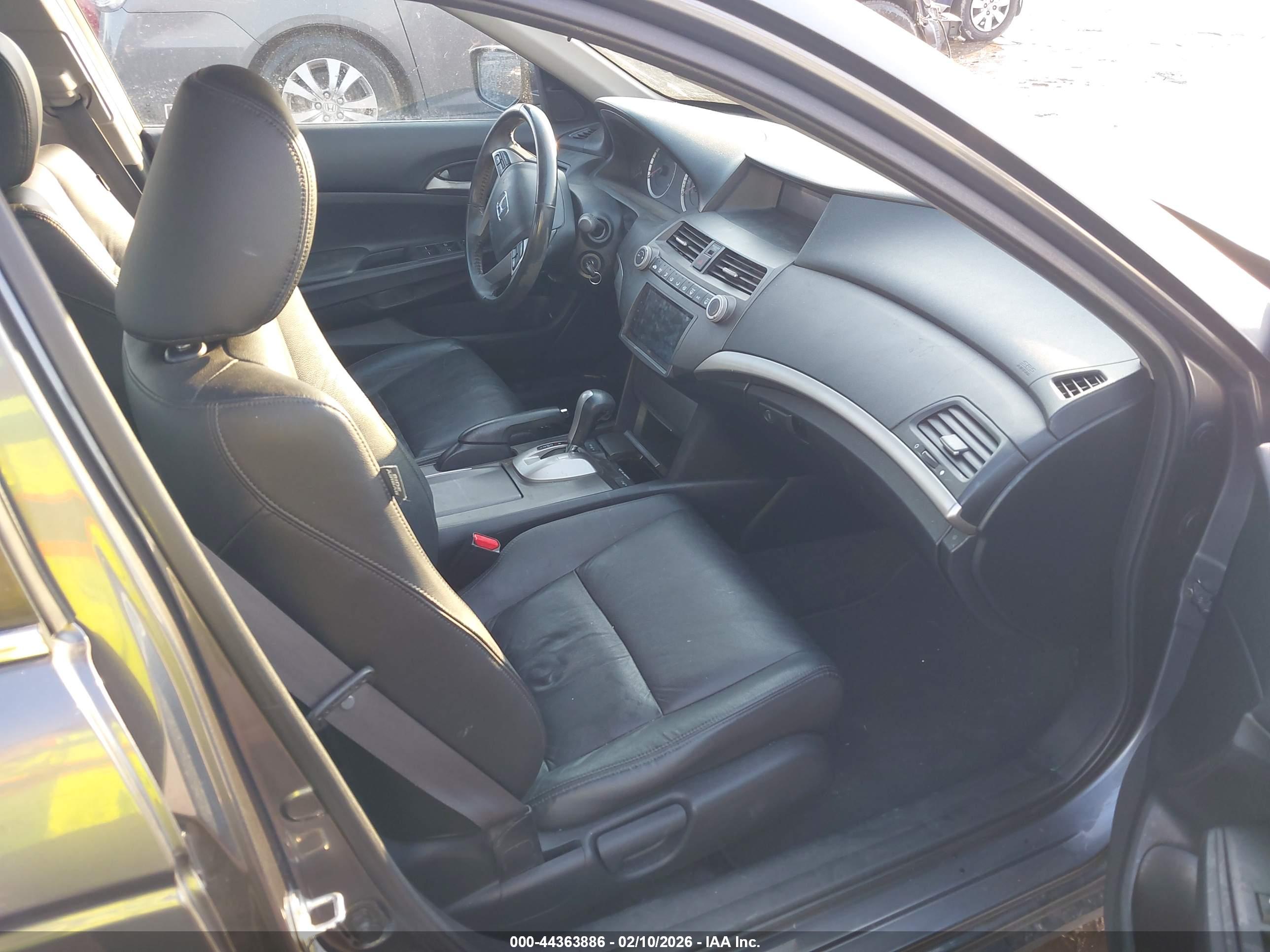 HONDA ACCORD image 5