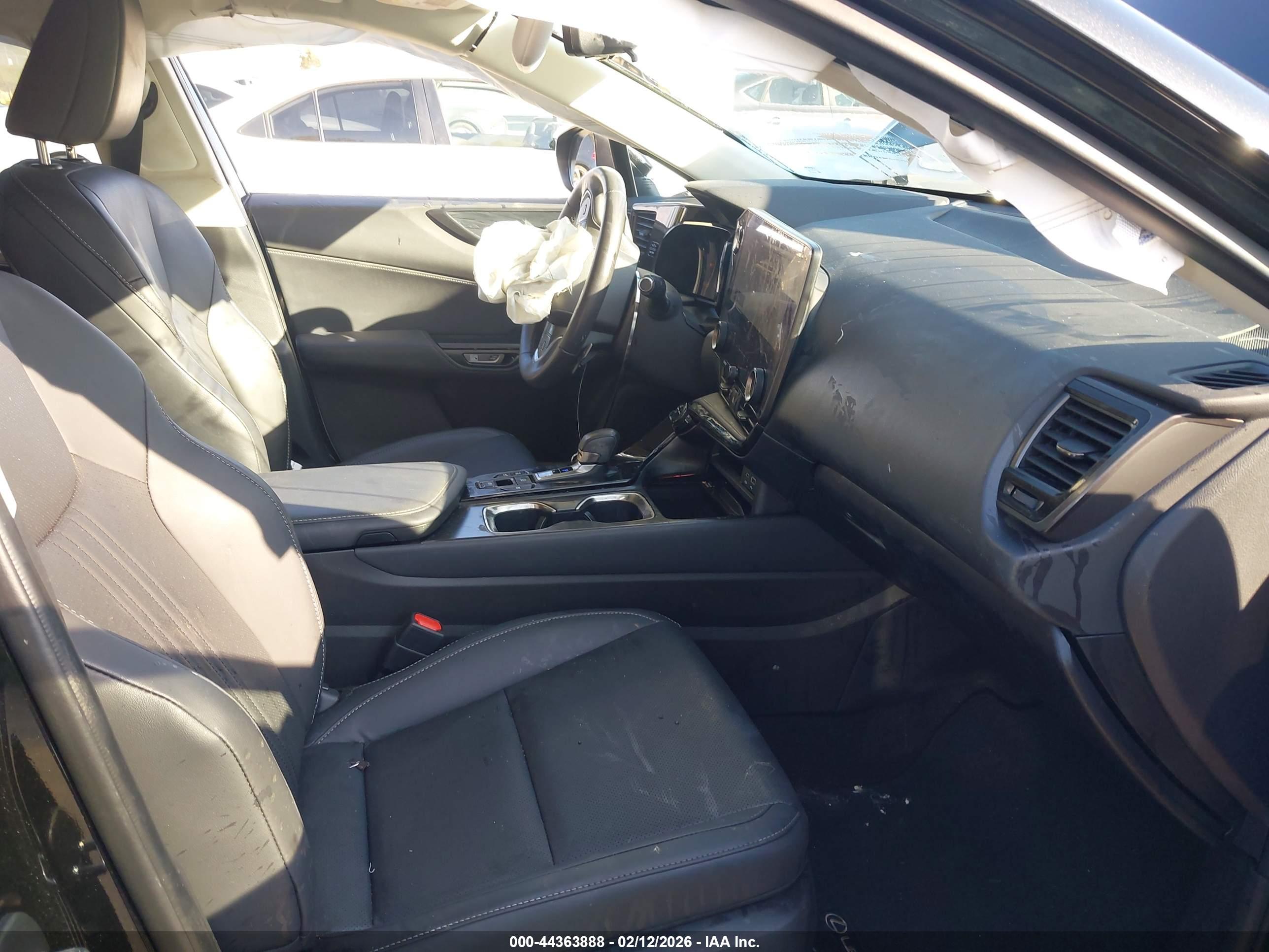 LEXUS NX image 5