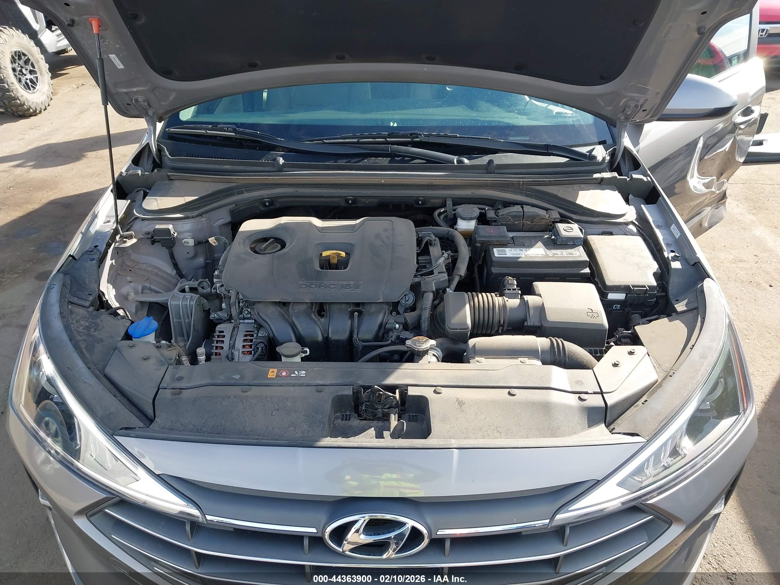 HYUNDAI ELANTRA image 10