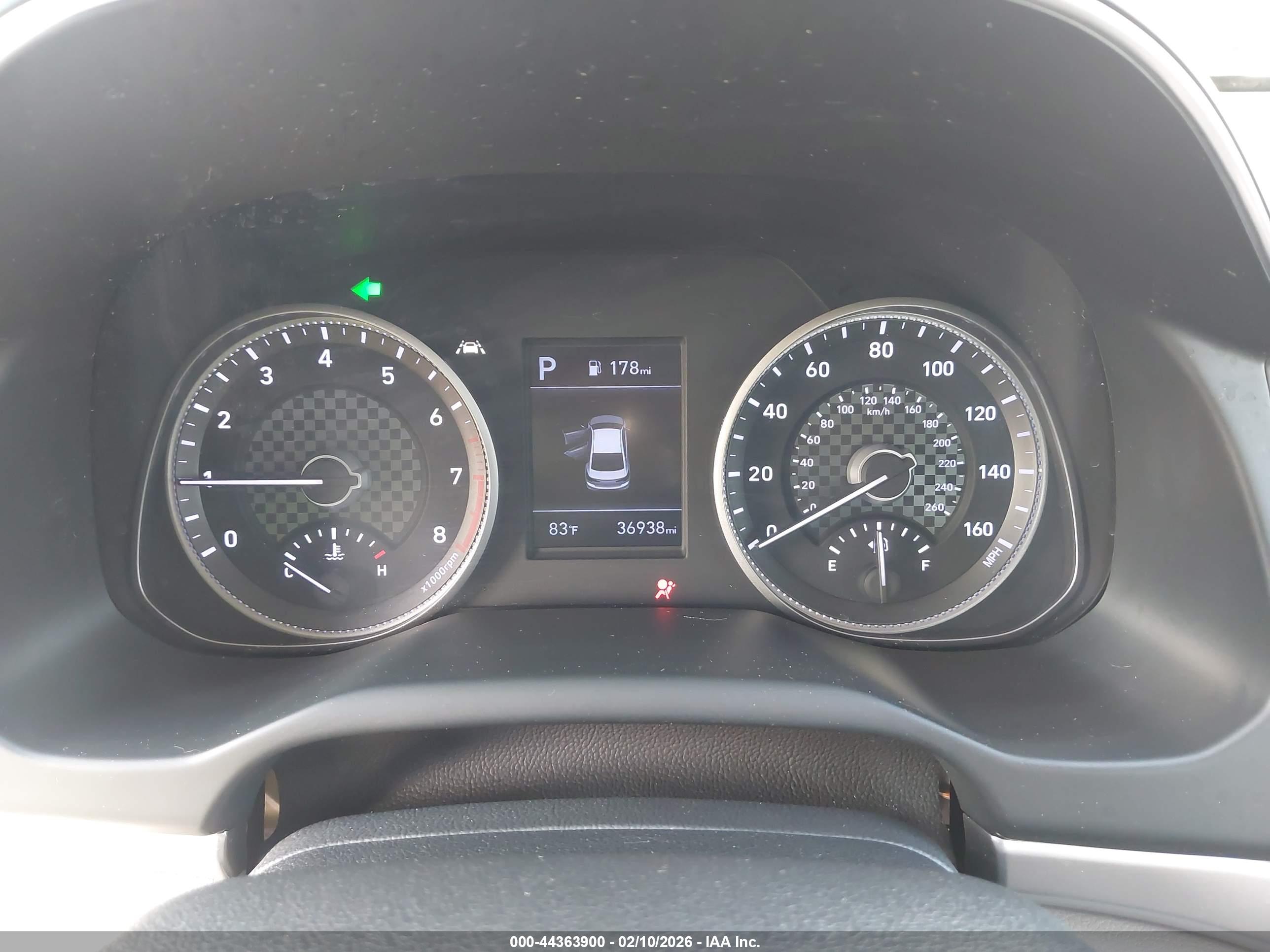 HYUNDAI ELANTRA image 7