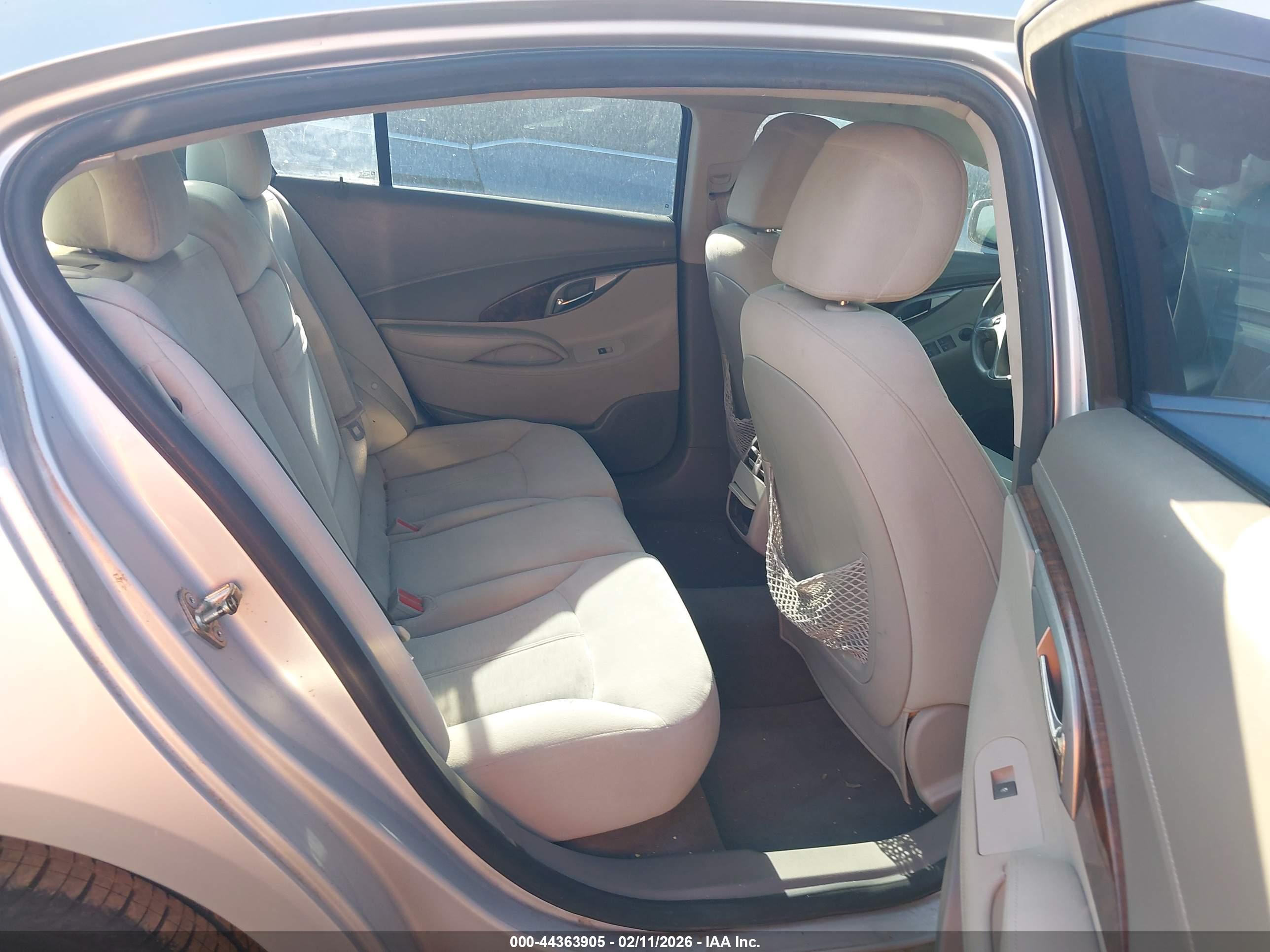 BUICK LACROSSE image 8