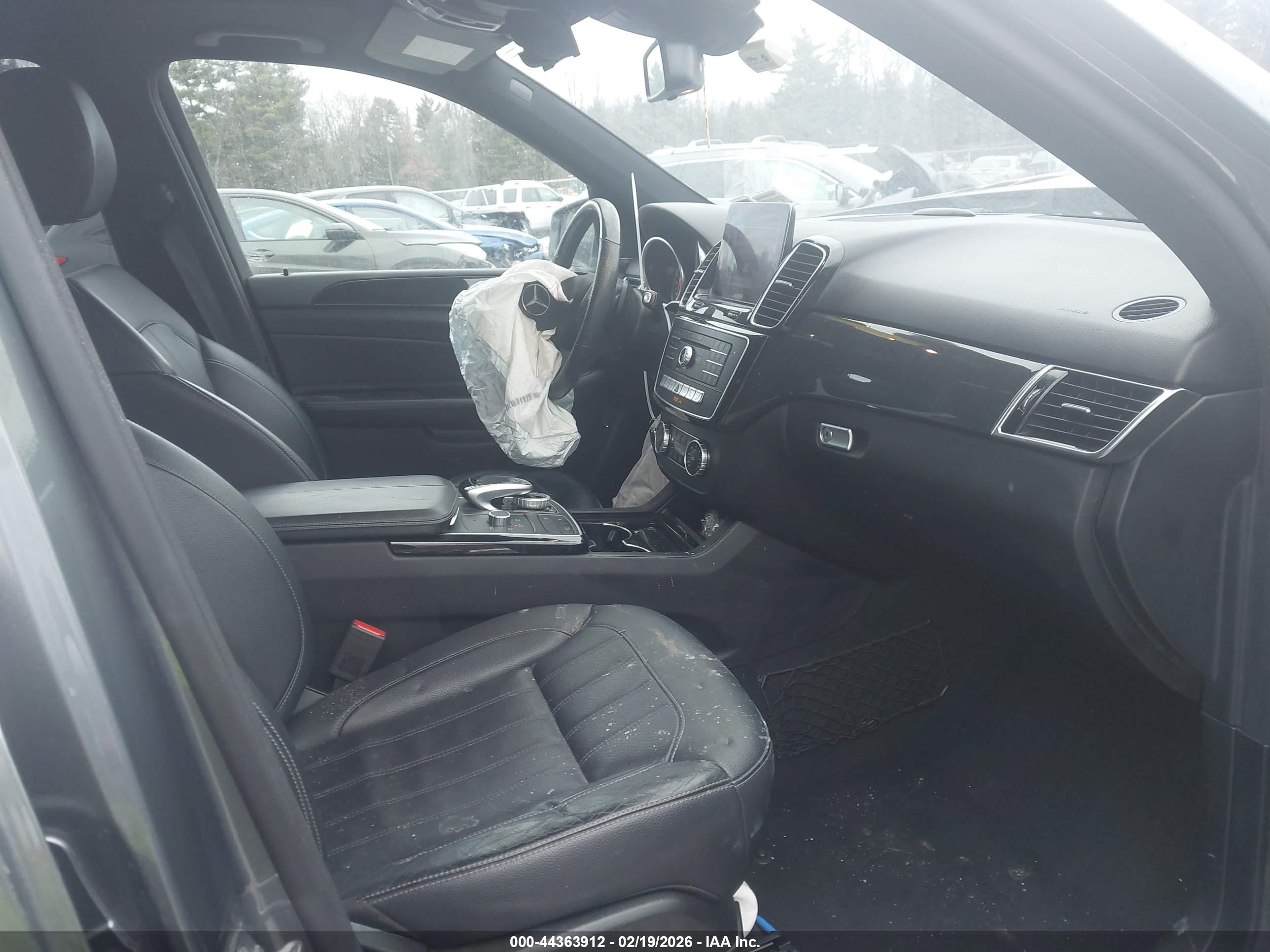 MERCEDES-BENZ GLE image 5