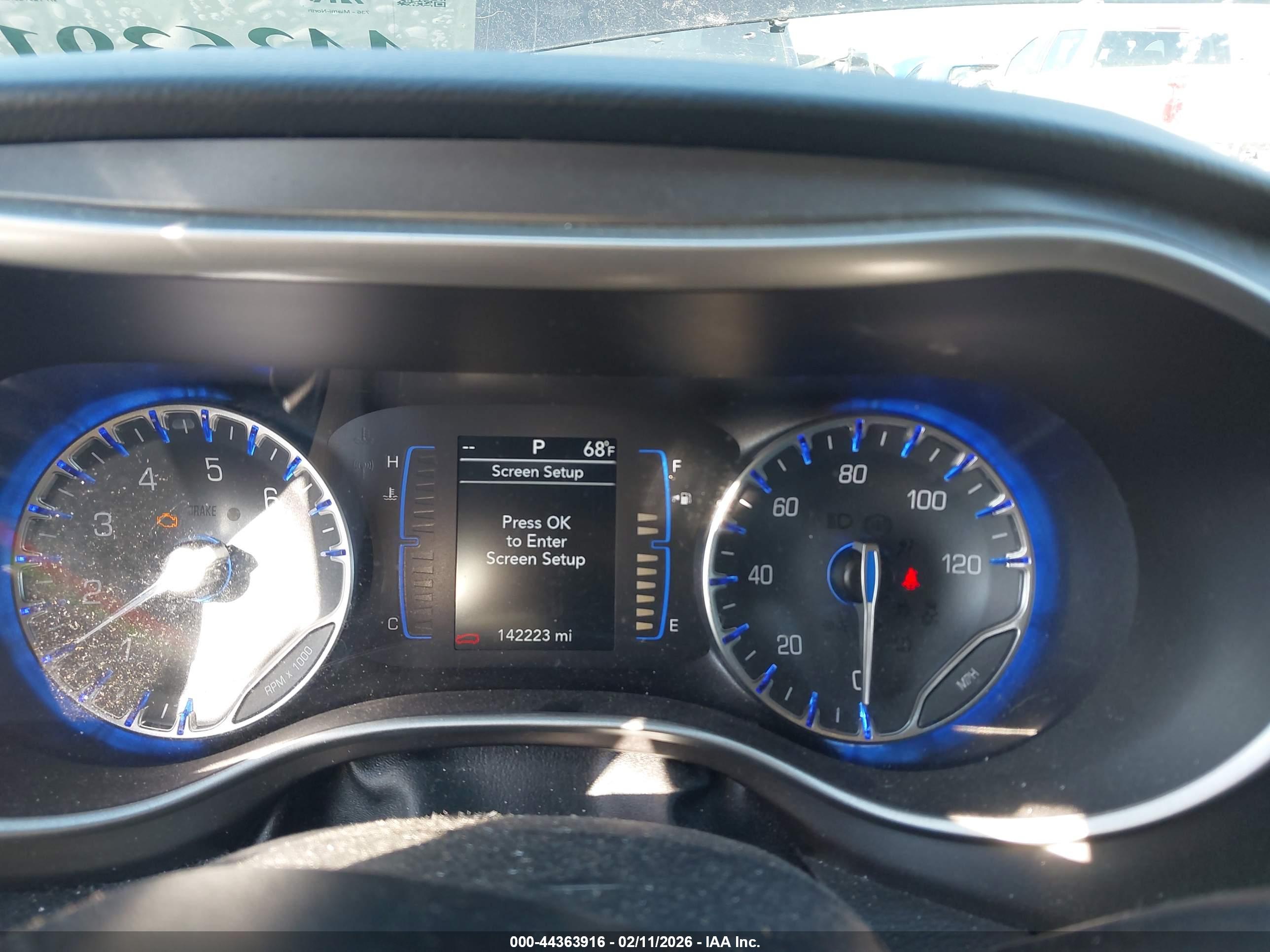 CHRYSLER PACIFICA image 7