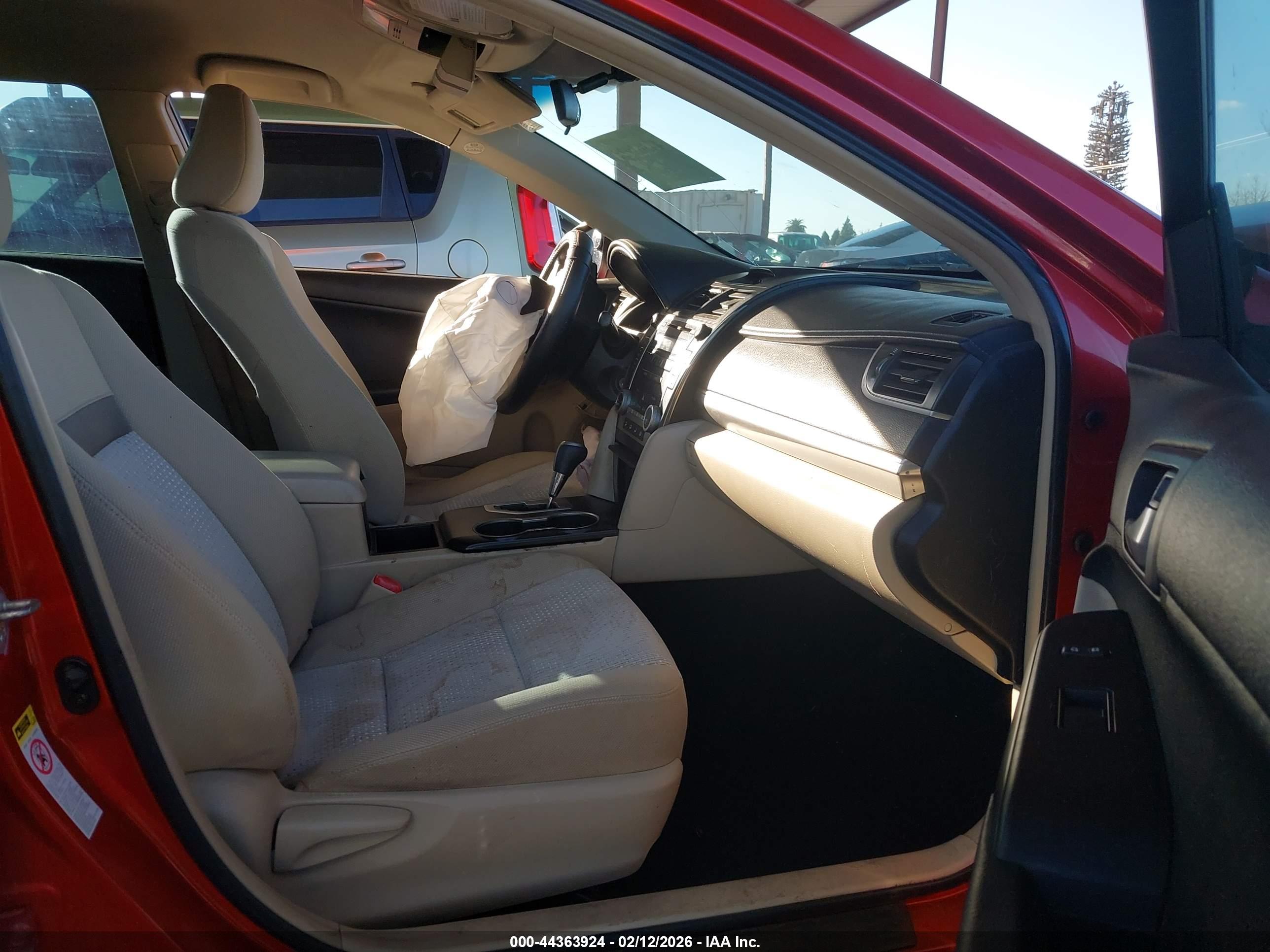 TOYOTA CAMRY image 5