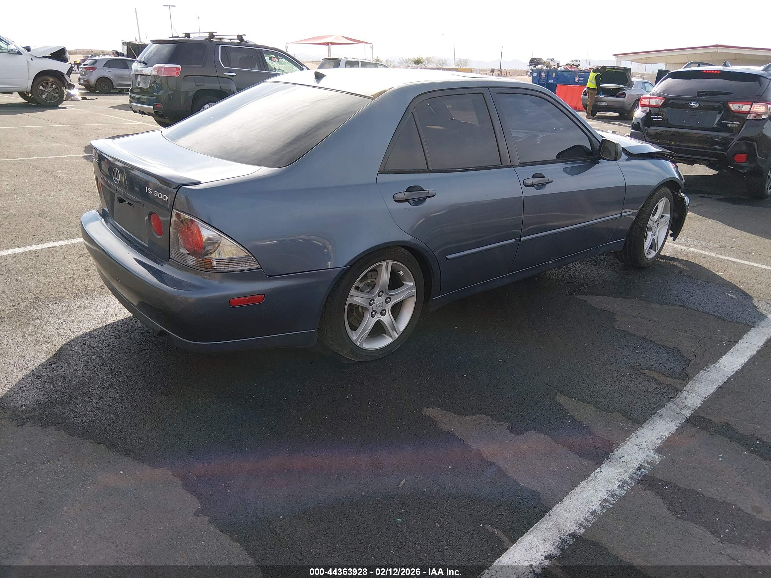 LEXUS IS image 4
