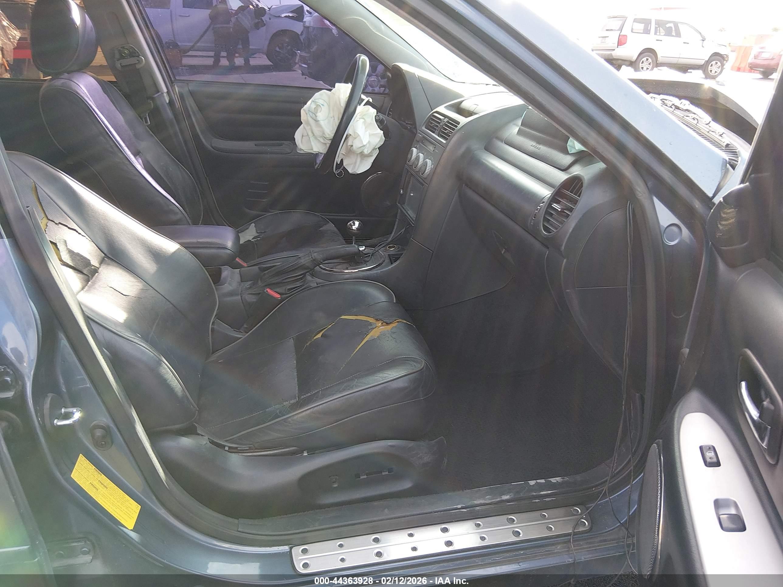 LEXUS IS image 5