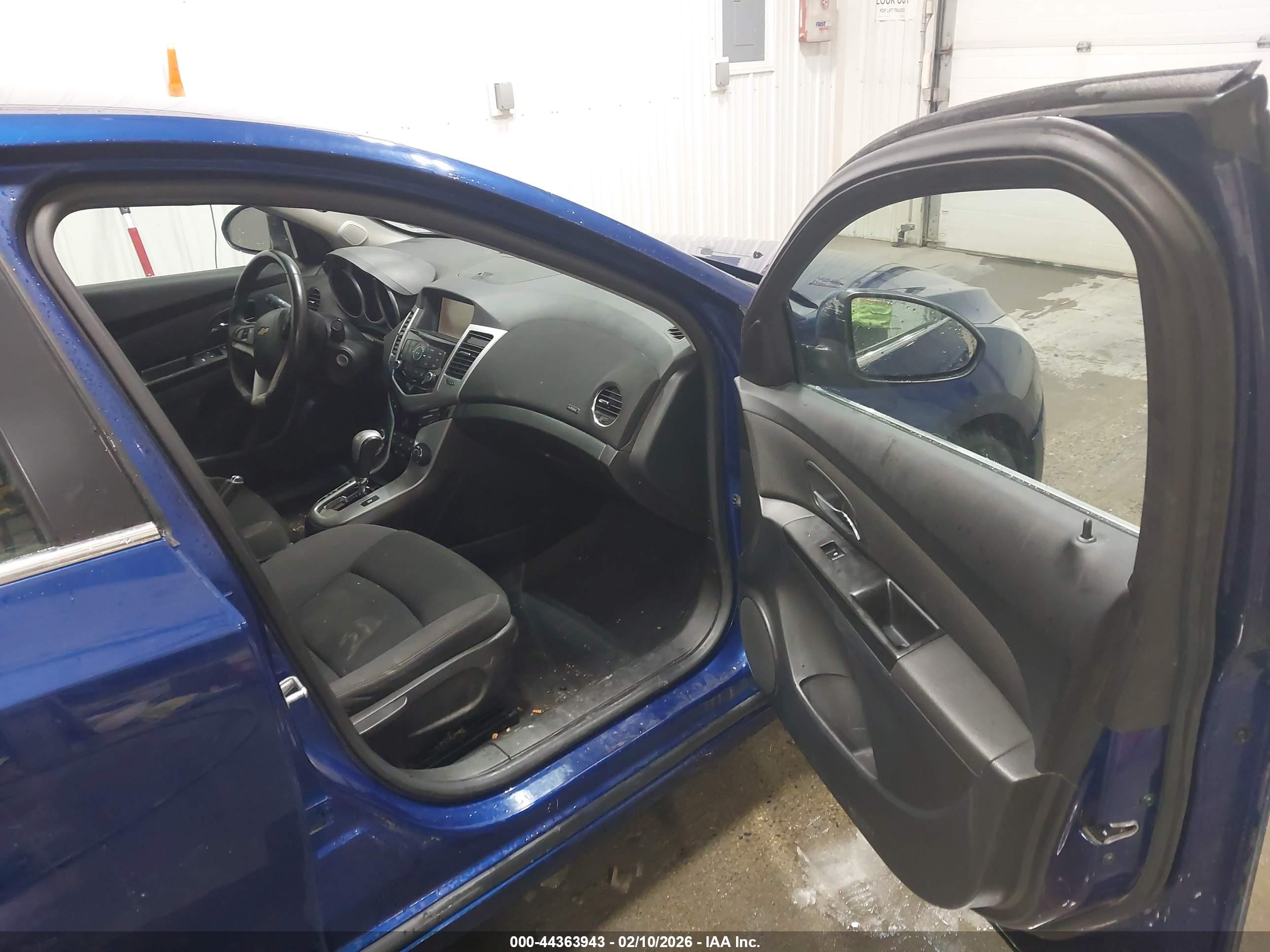 CHEVROLET CRUZE image 5