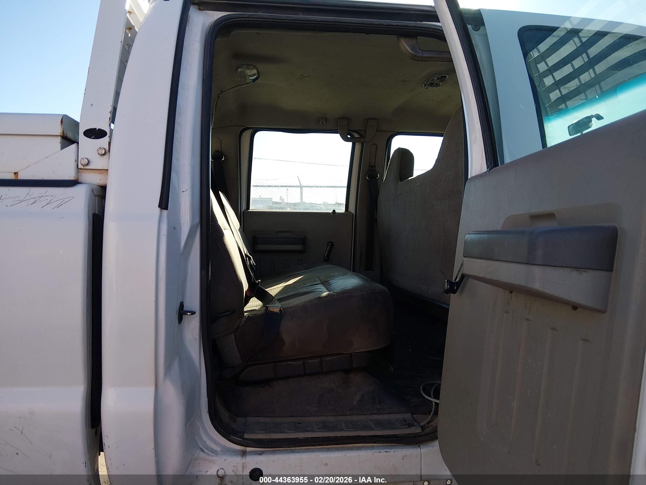 FORD F-250 image 8