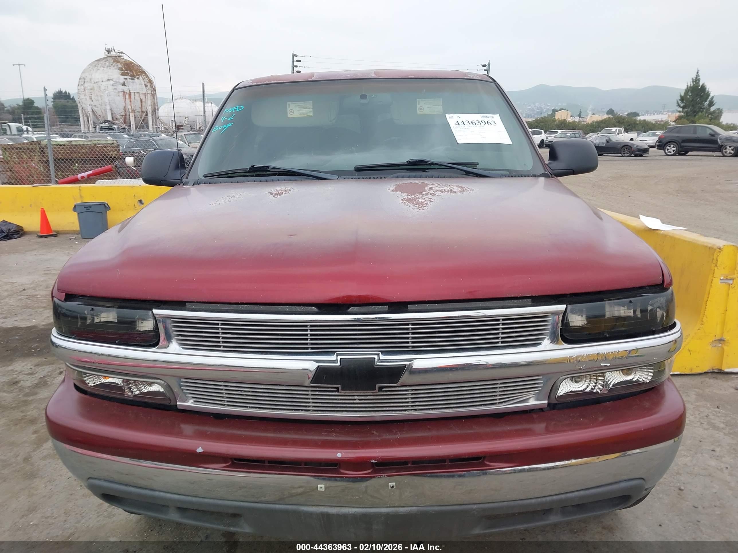 CHEVROLET TAHOE image 6
