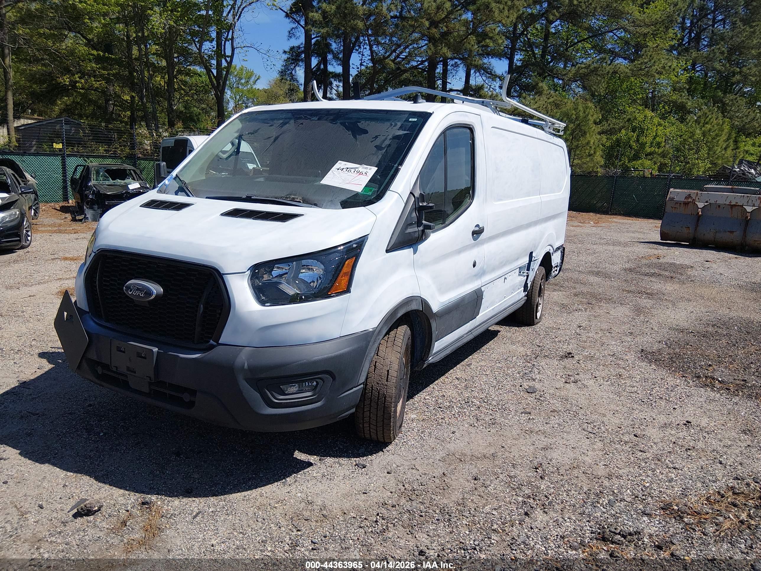 FORD TRANSIT-250 image 2