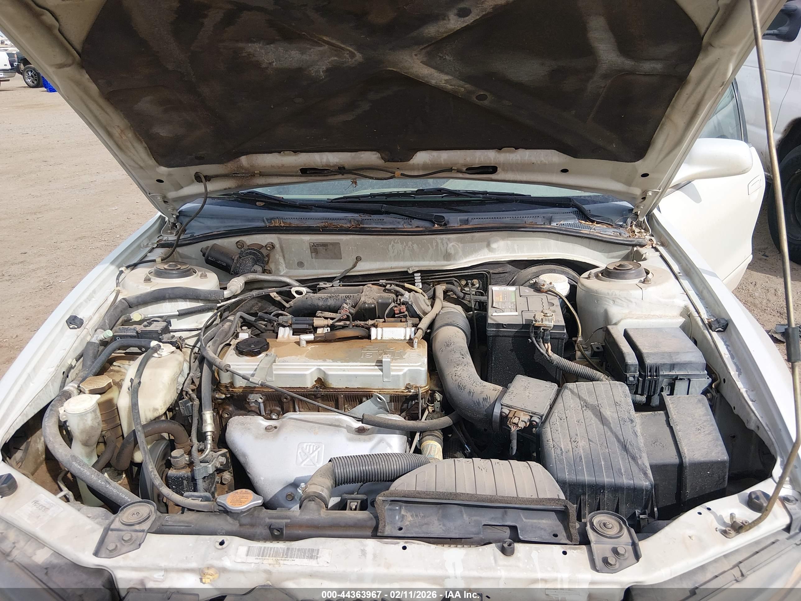 MITSUBISHI GALANT image 10