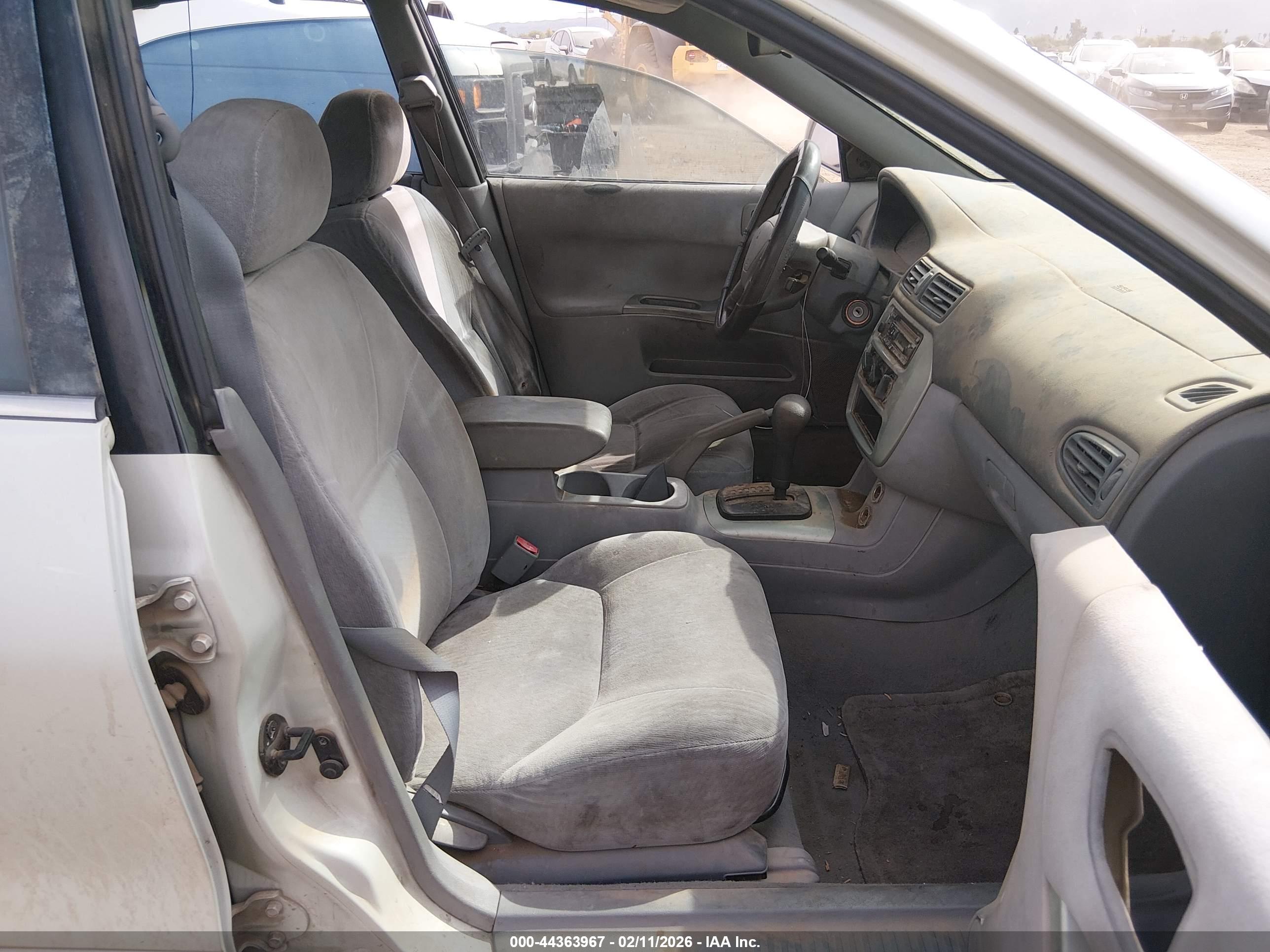 MITSUBISHI GALANT image 5