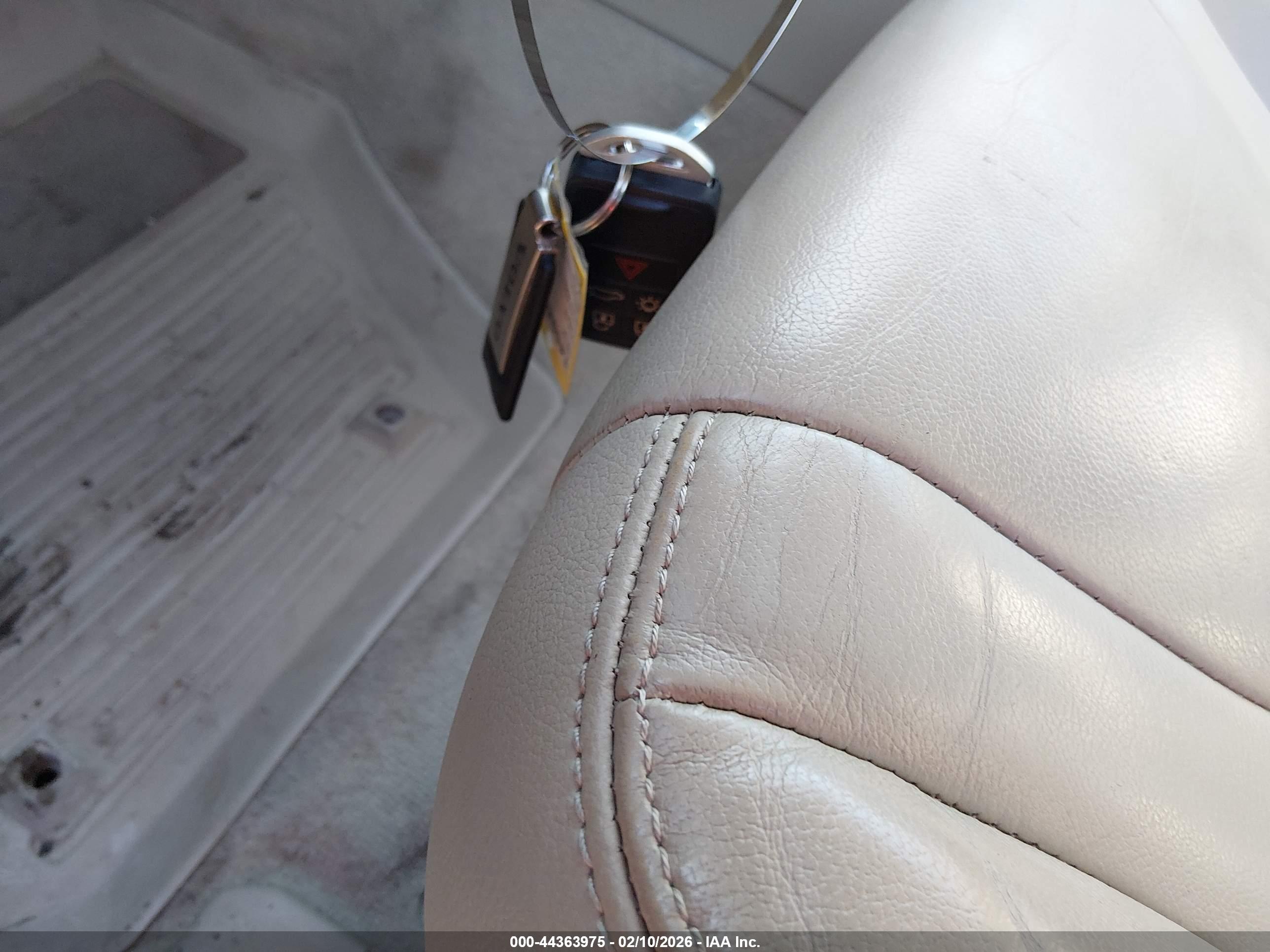 VOLVO XC60 image 11
