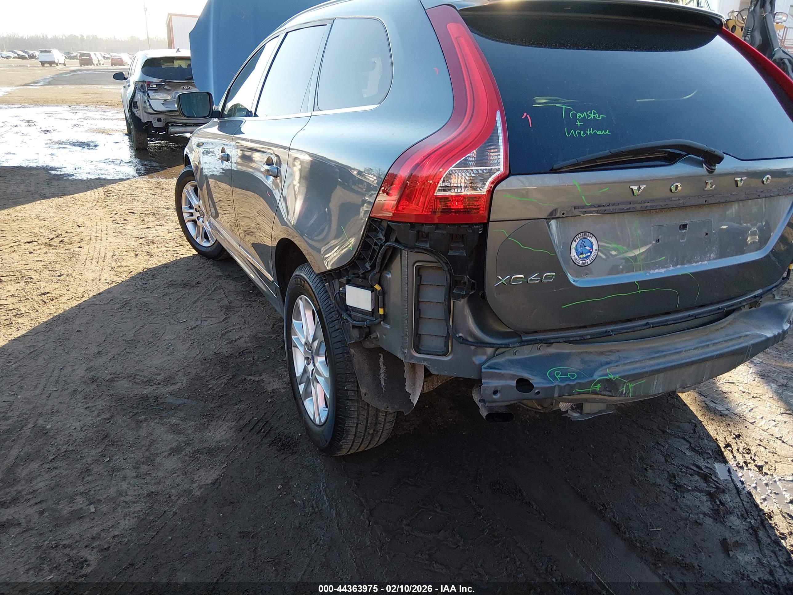 VOLVO XC60 image 6