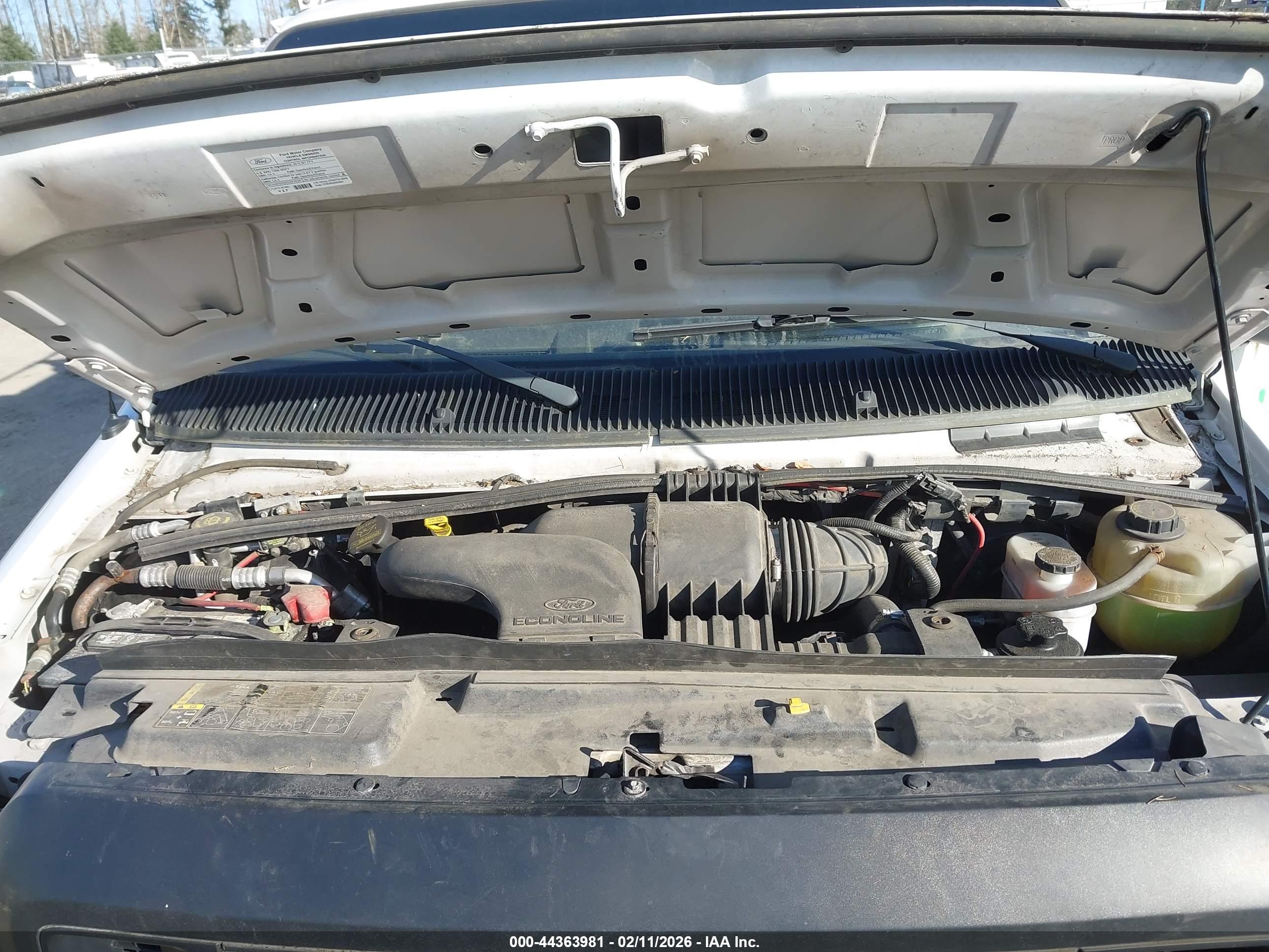 FORD E-150 image 10