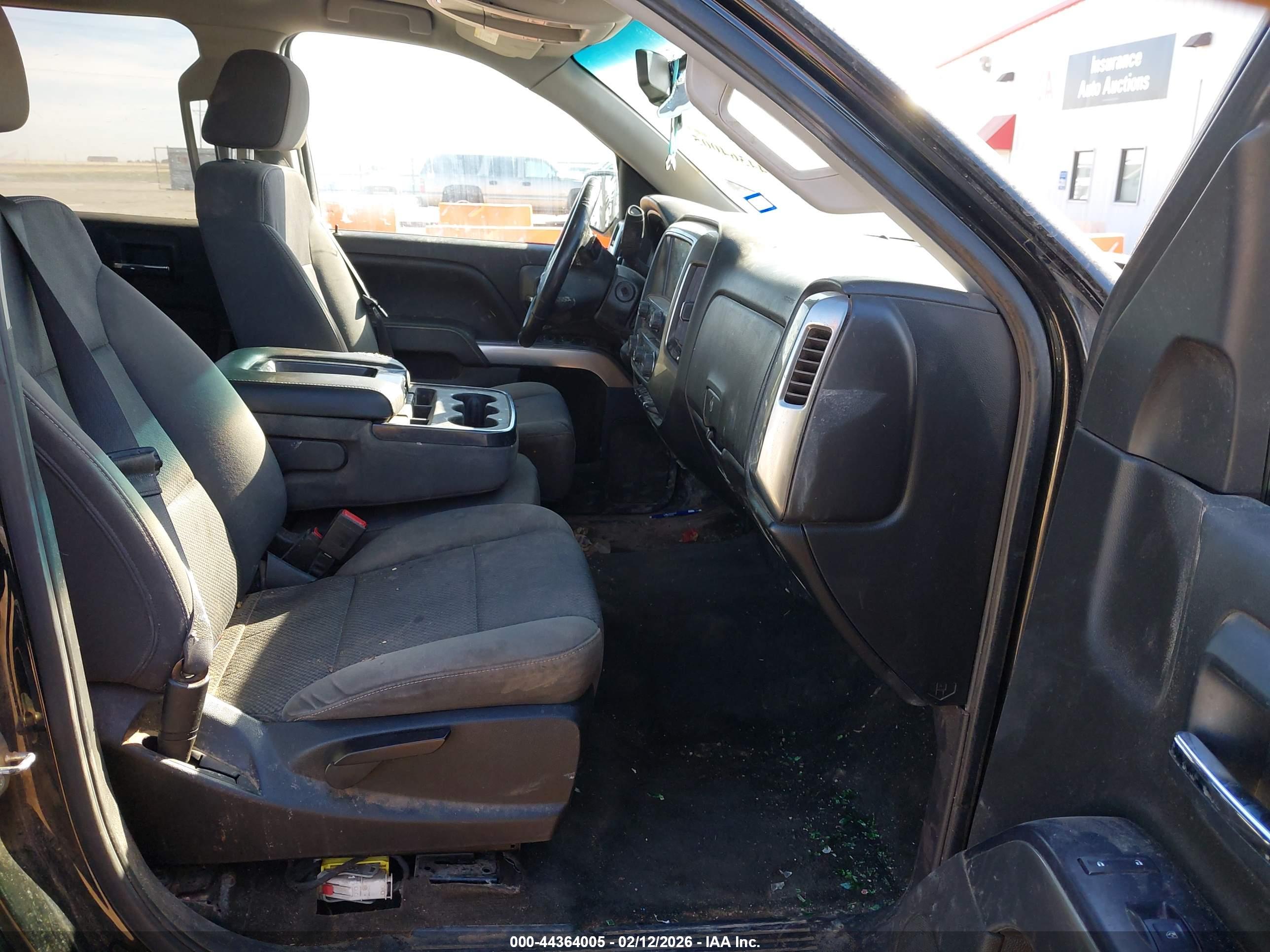 CHEVROLET SILVERADO image 5