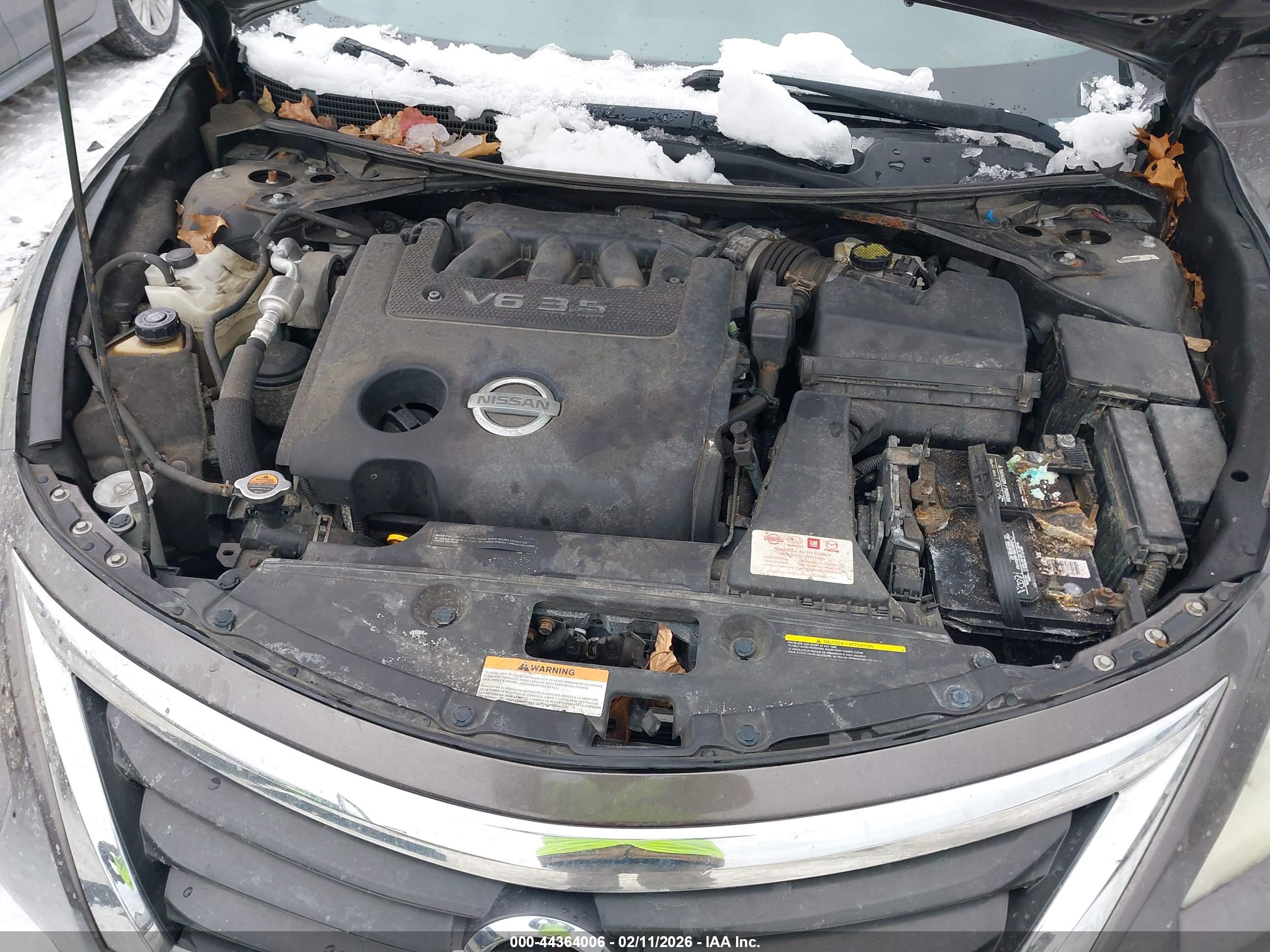 NISSAN ALTIMA image 10