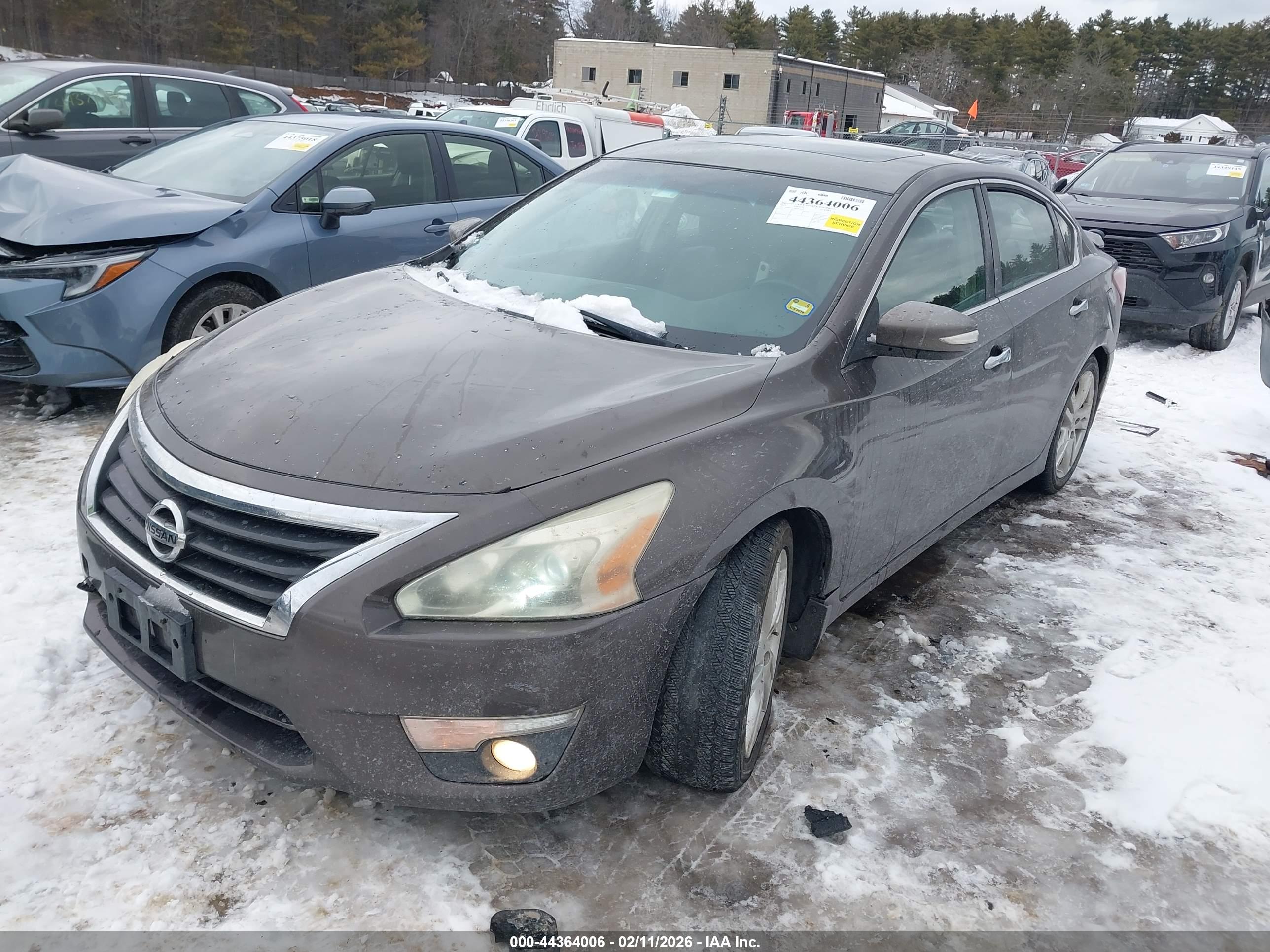 NISSAN ALTIMA image 2