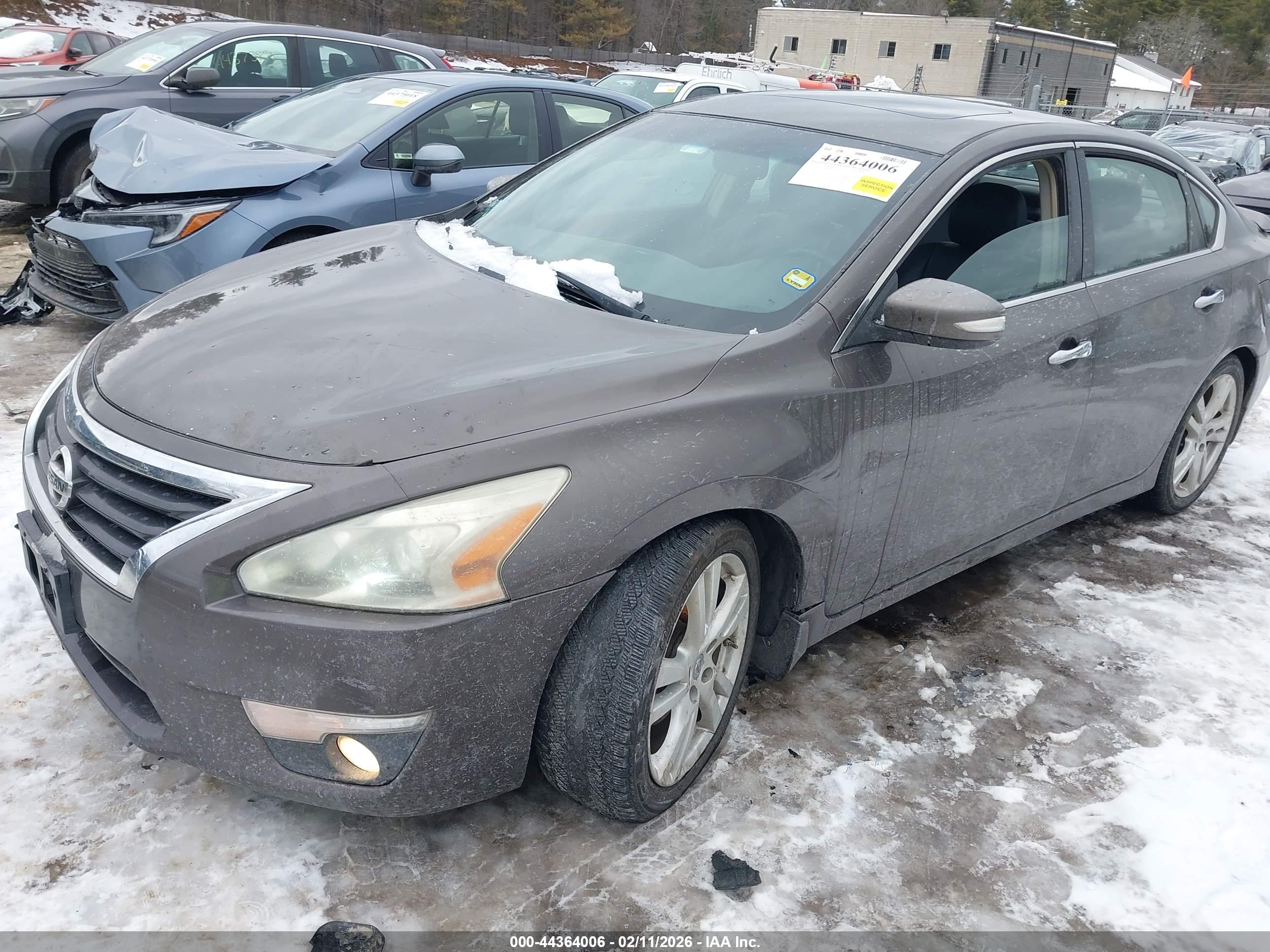 NISSAN ALTIMA image 6