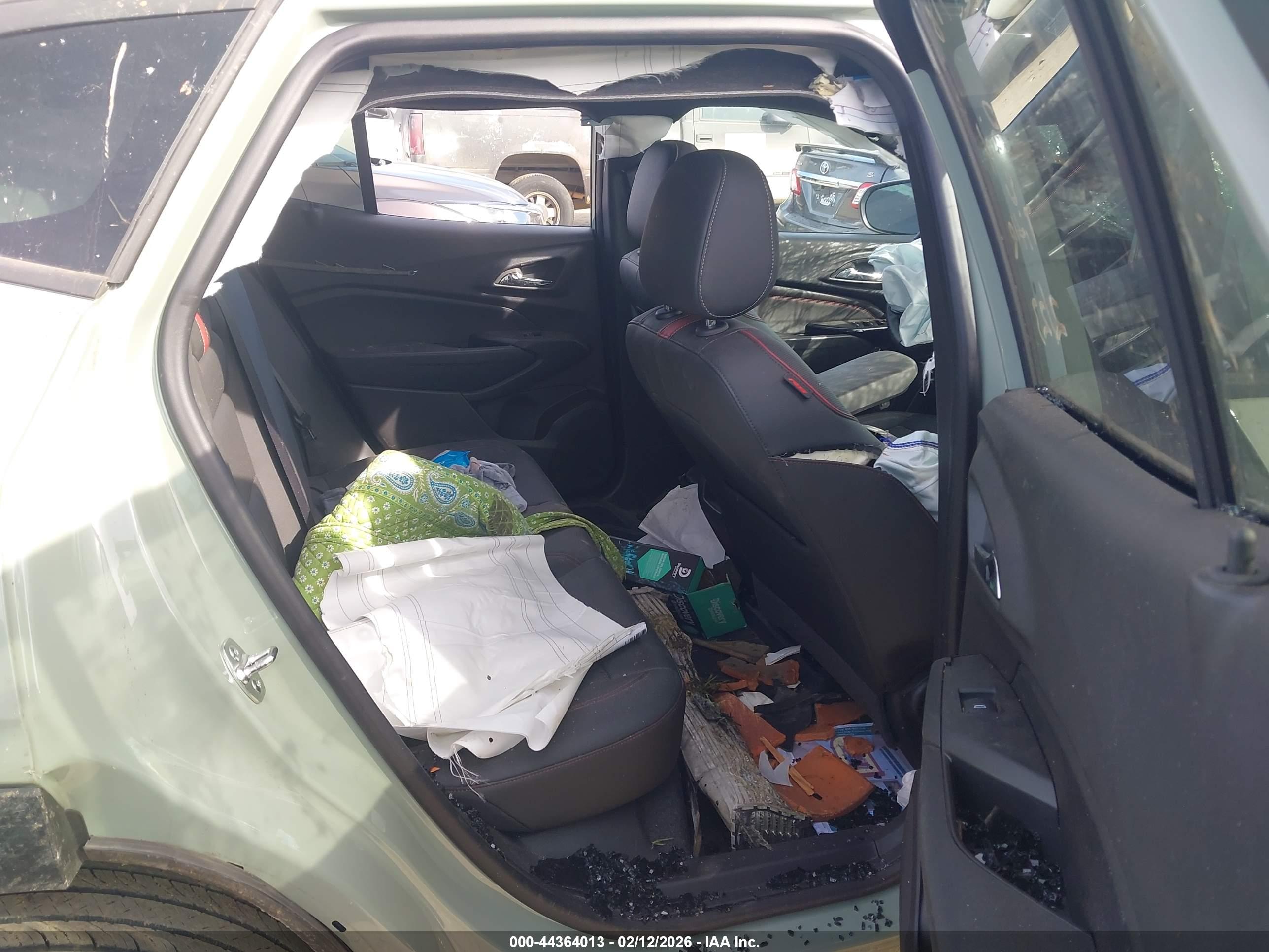 CHEVROLET TRAX image 8