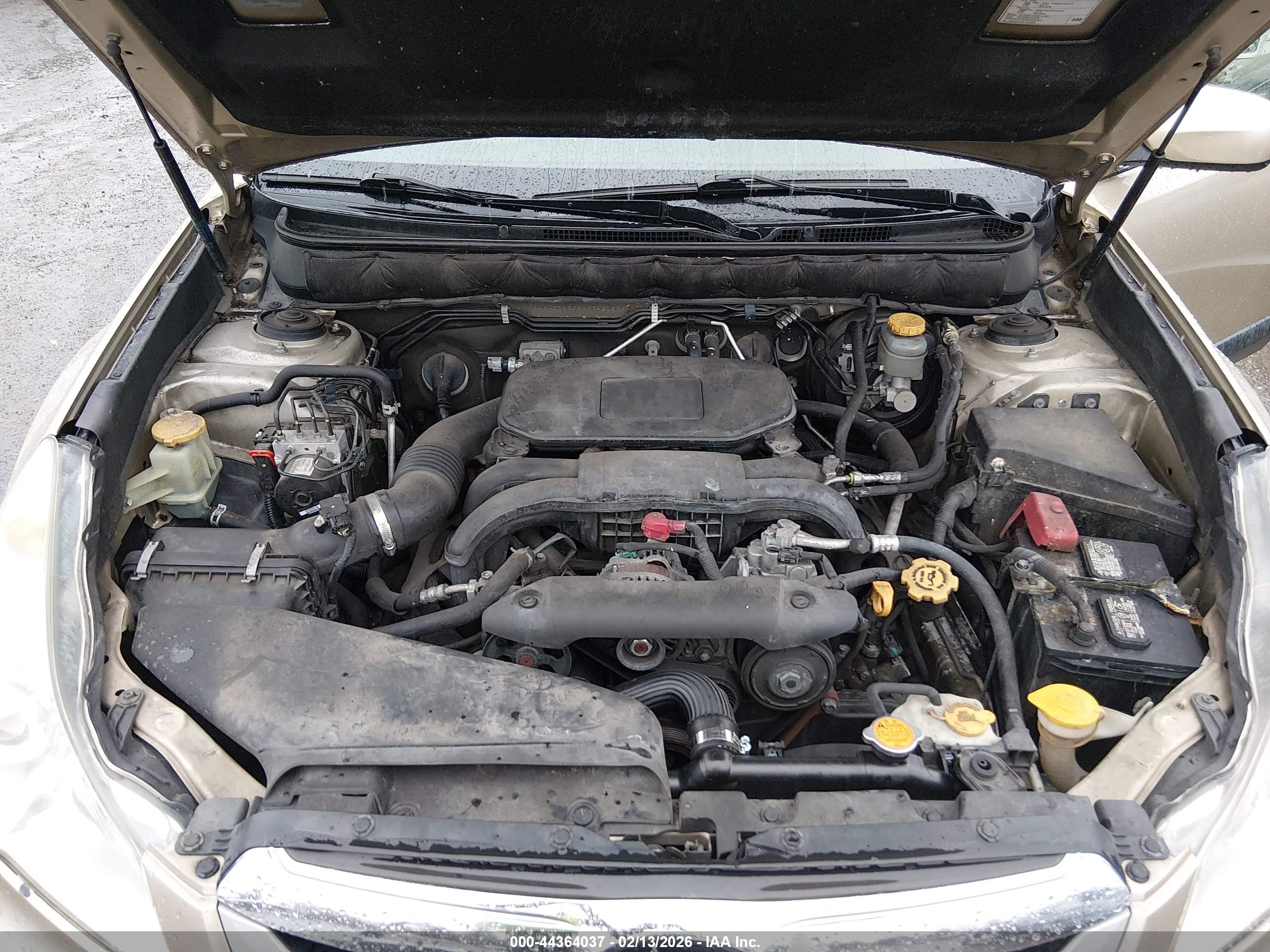 SUBARU OUTBACK image 10