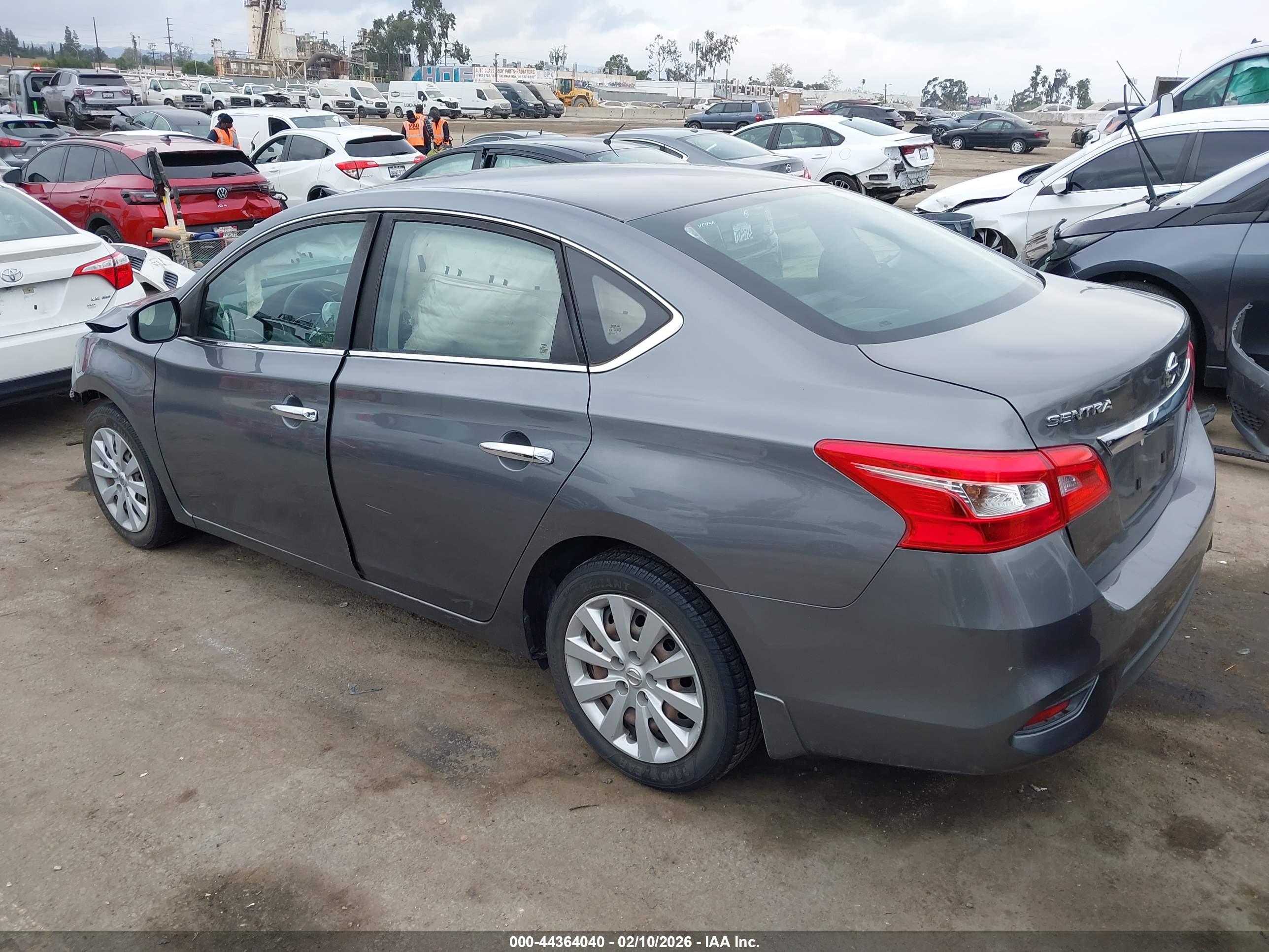 NISSAN SENTRA image 3