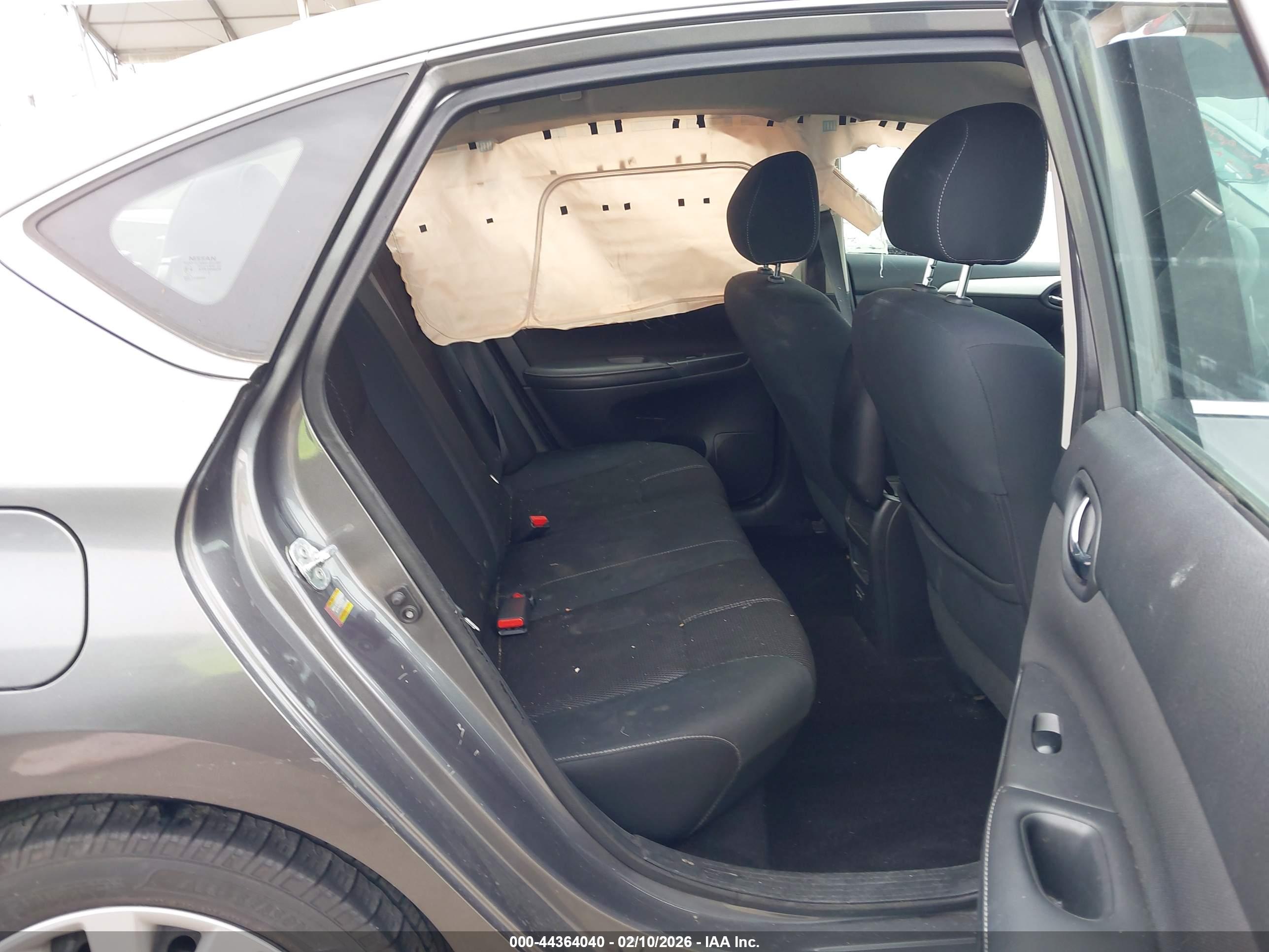 NISSAN SENTRA image 8