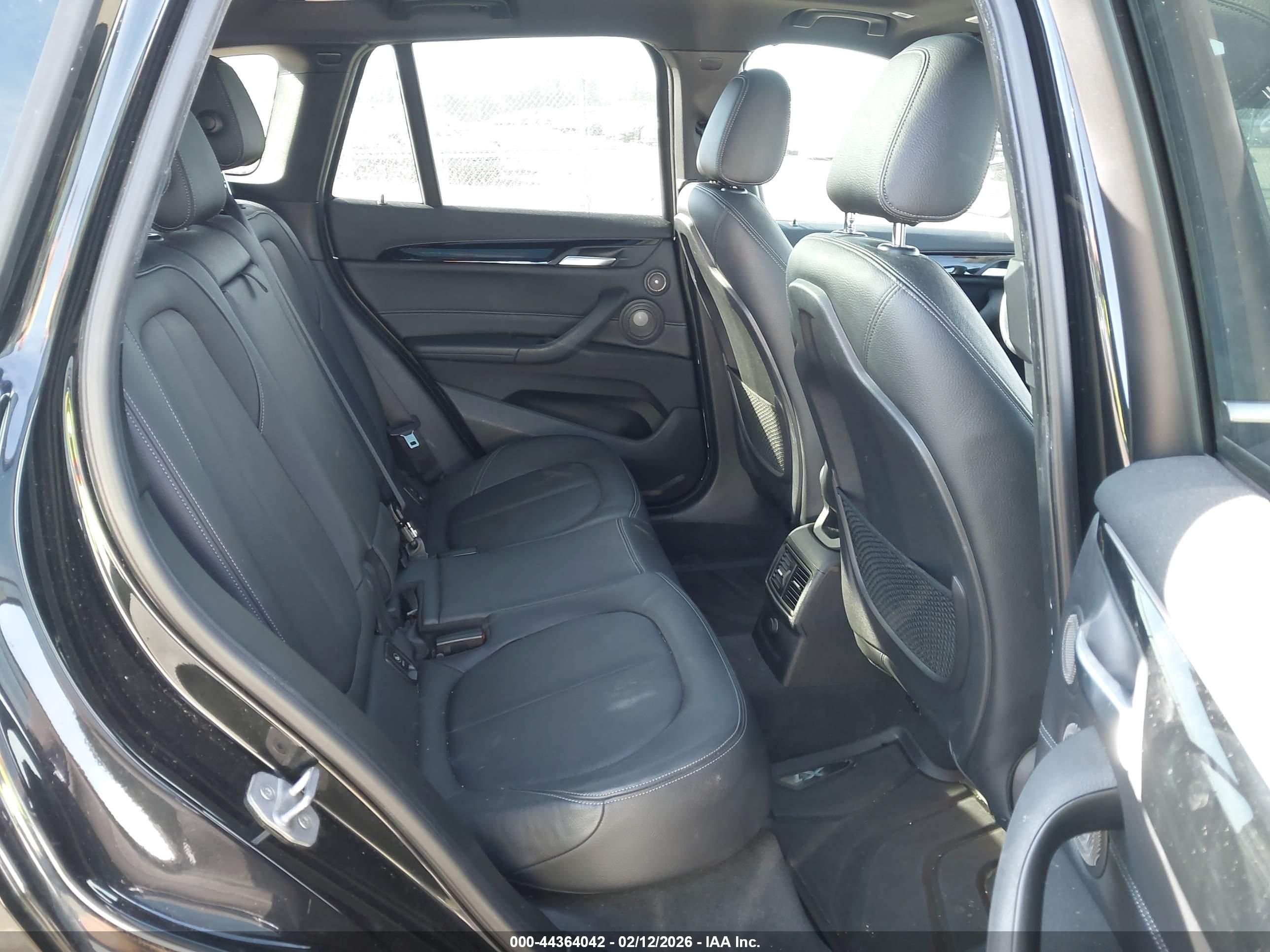 BMW X1 image 8