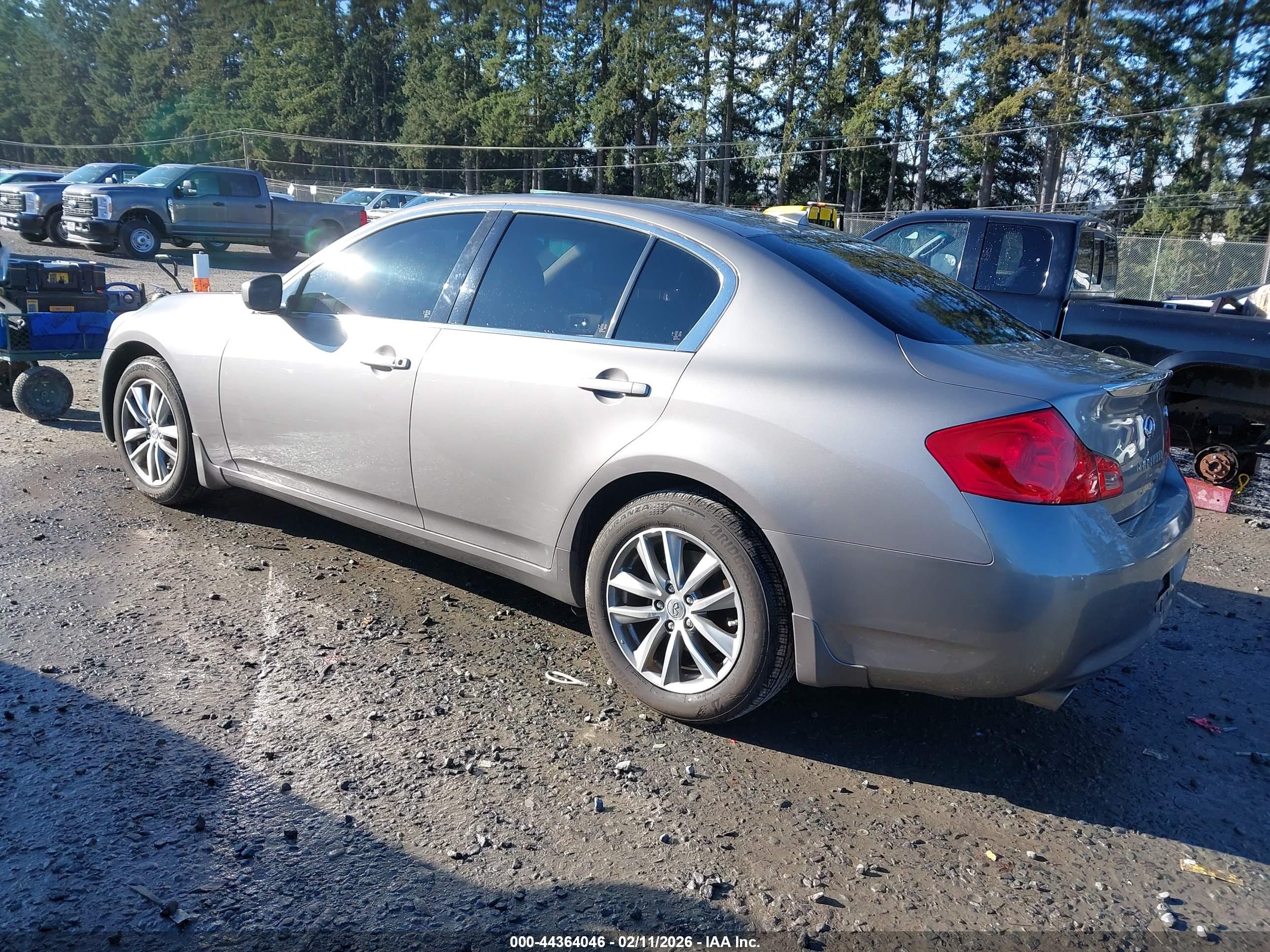 INFINITI G37X image 3