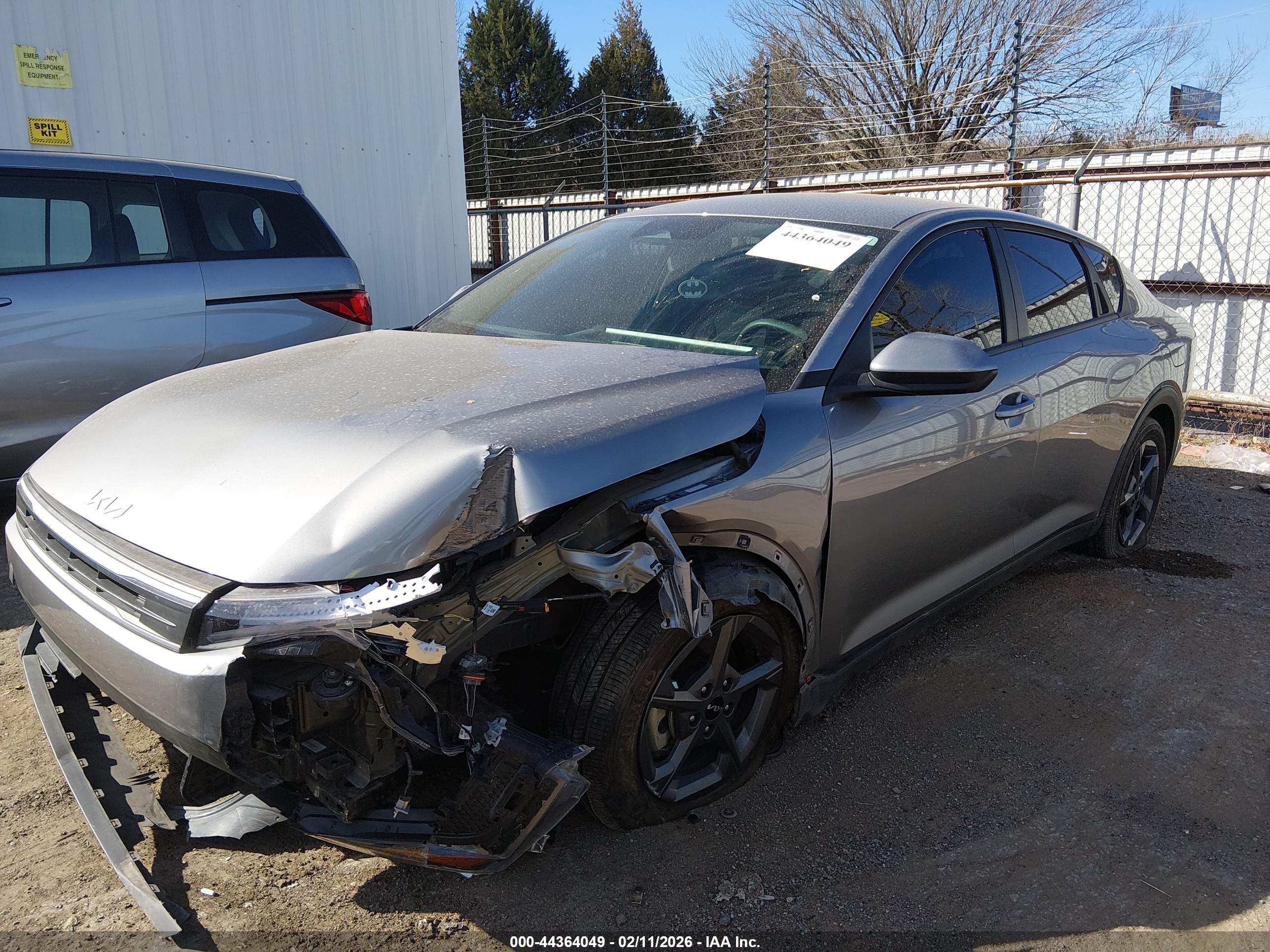 KIA K4 image 2