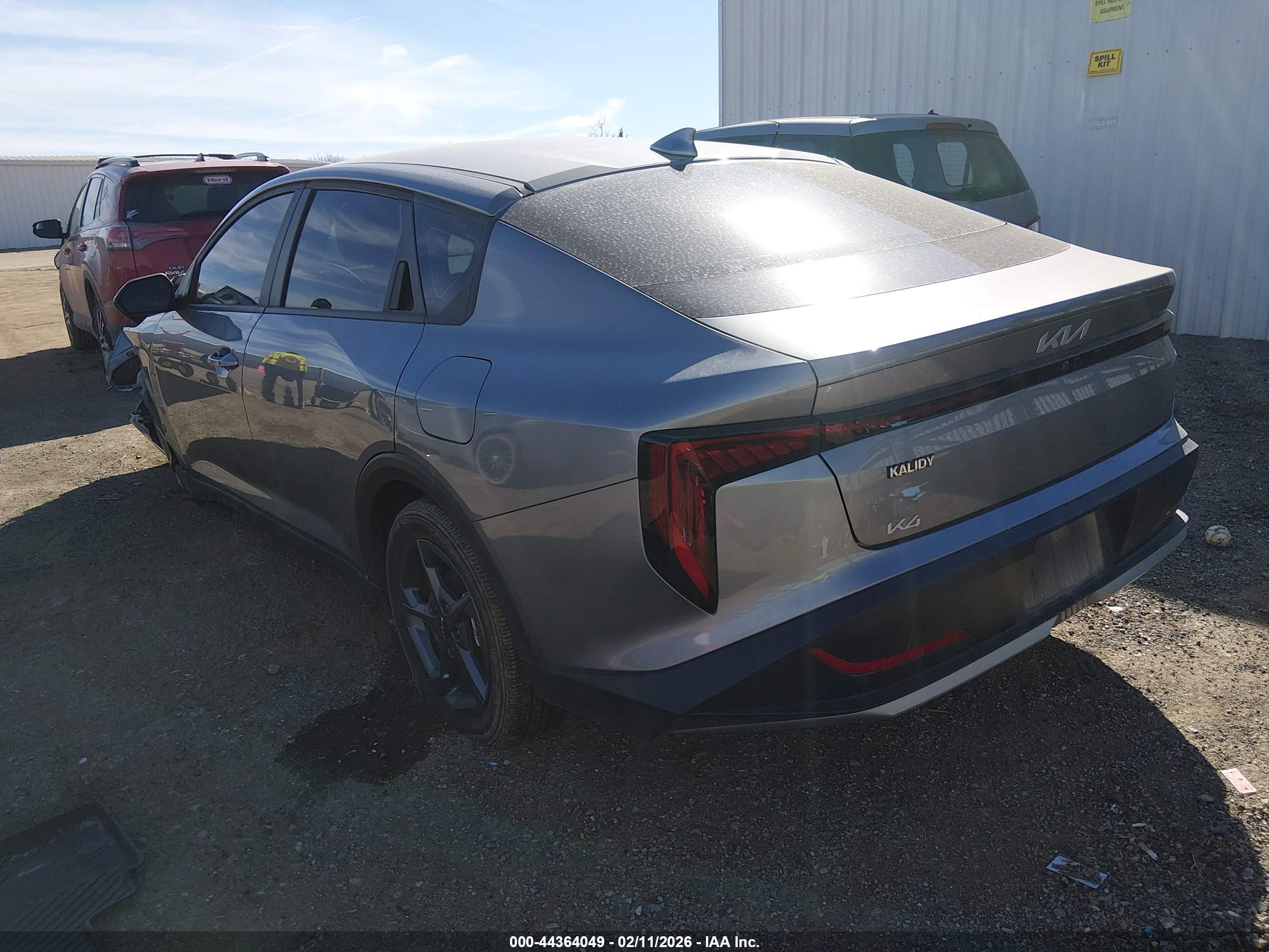KIA K4 image 3