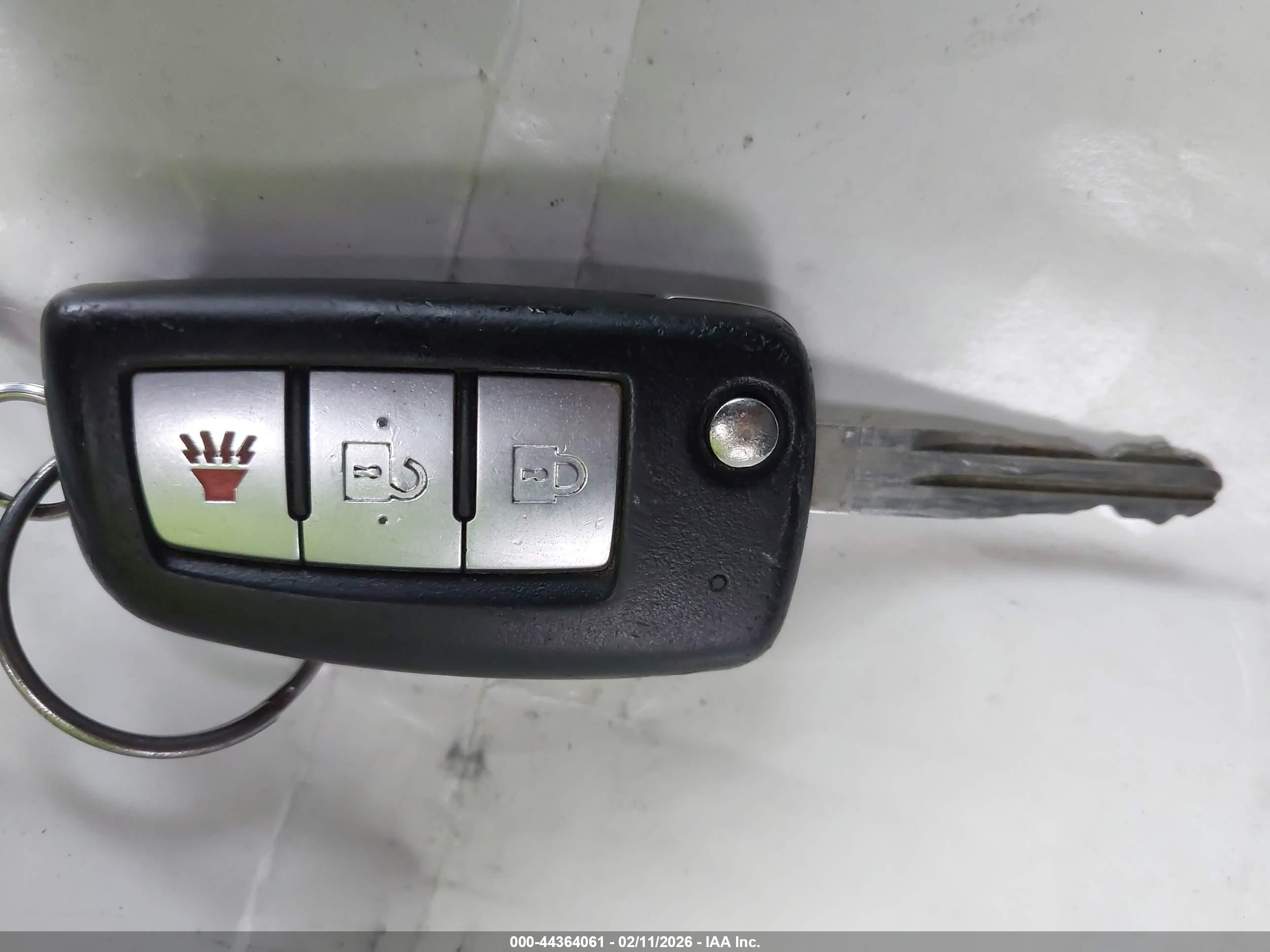 NISSAN ROGUE image 11