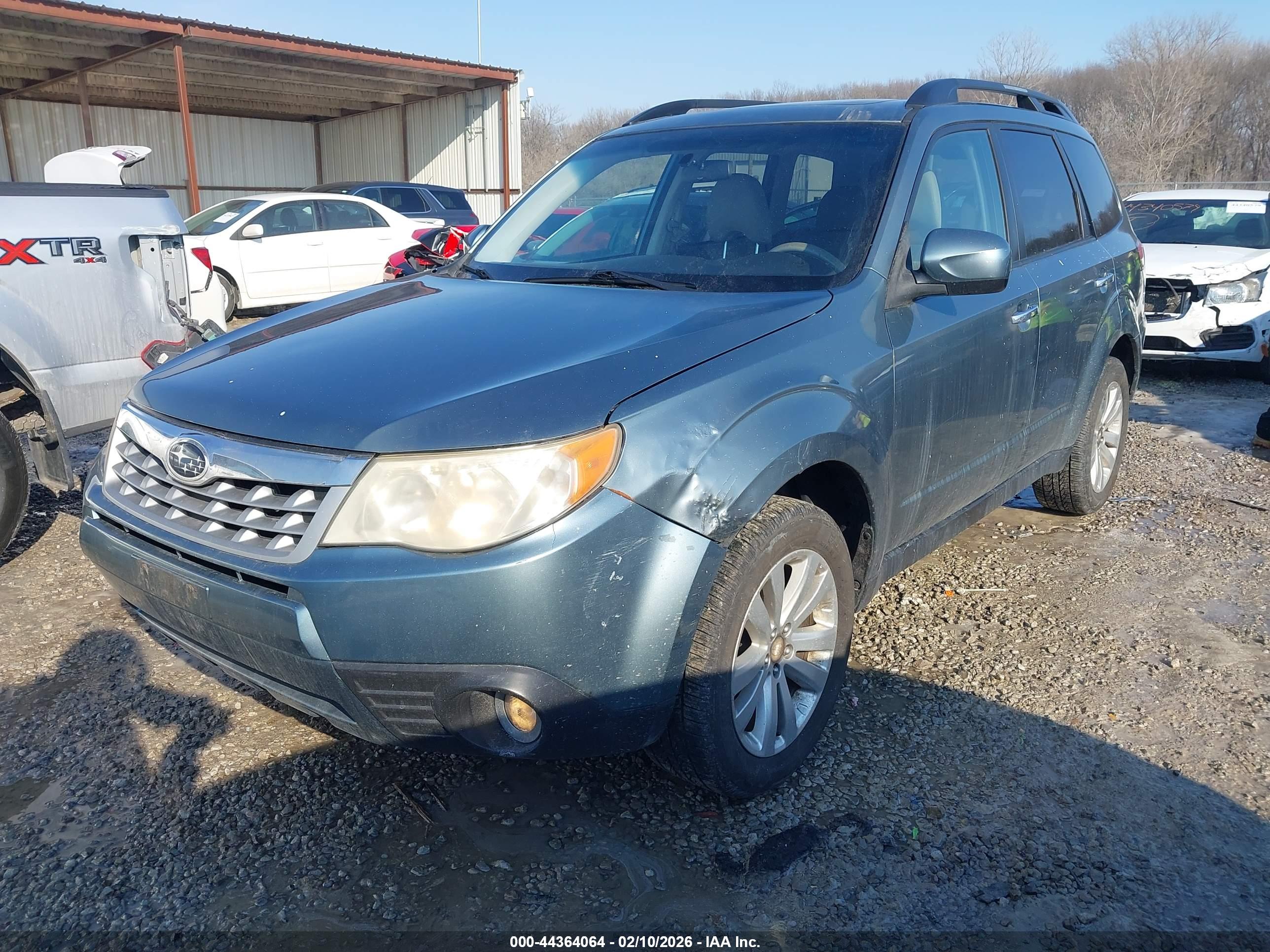 SUBARU FORESTER image 2