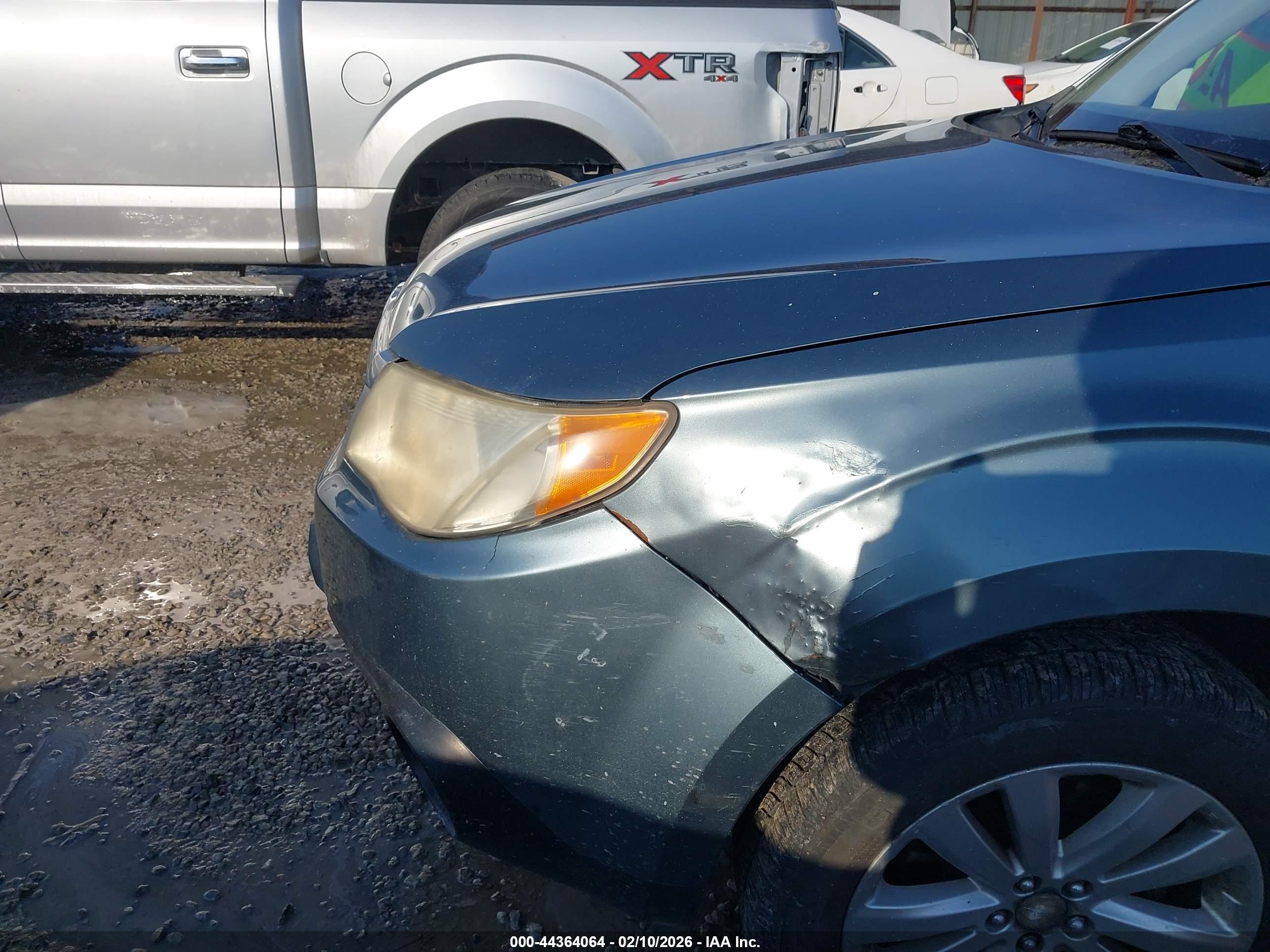 SUBARU FORESTER image 6