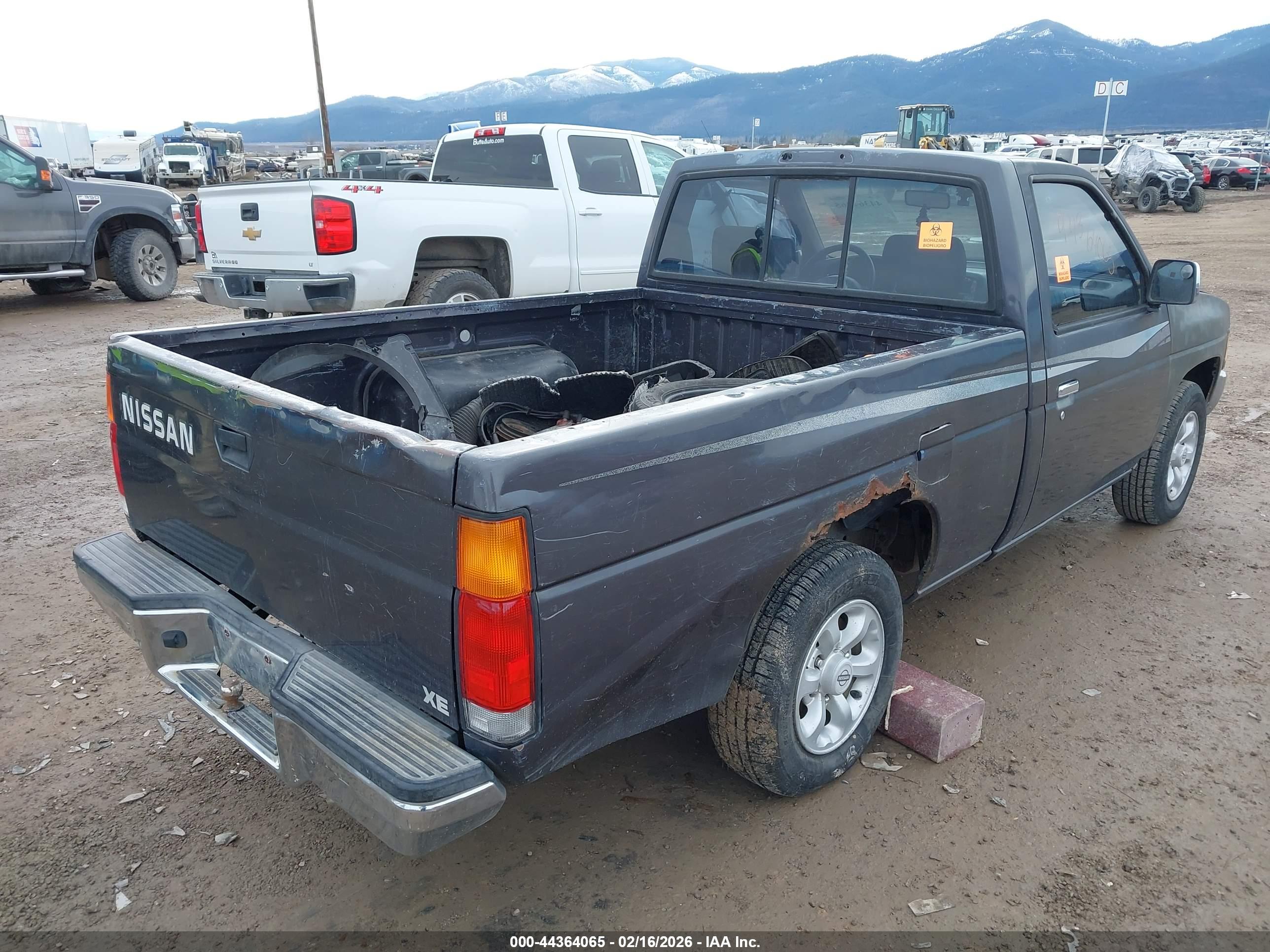 NISSAN TRUCK image 6