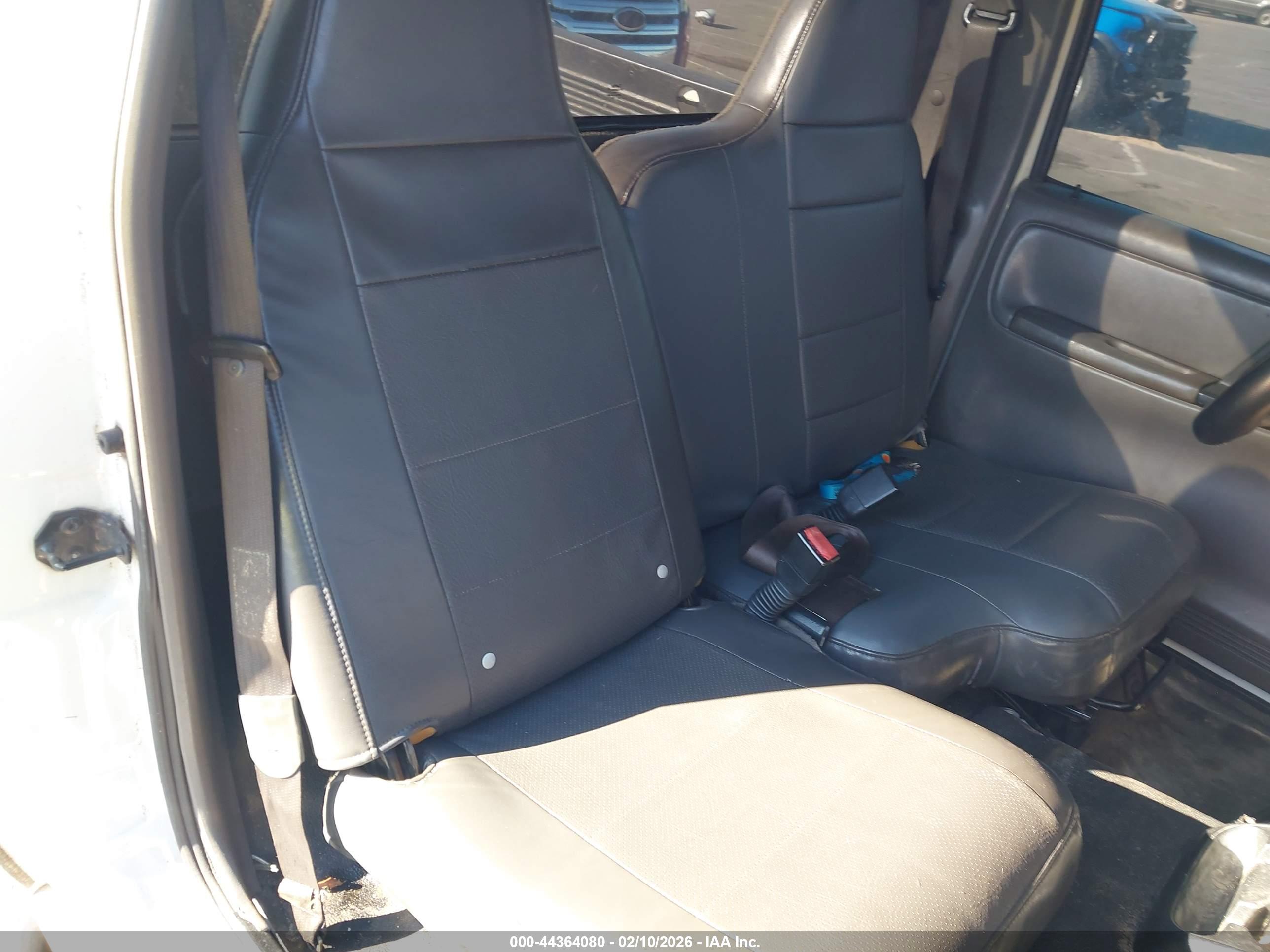FORD RANGER image 8