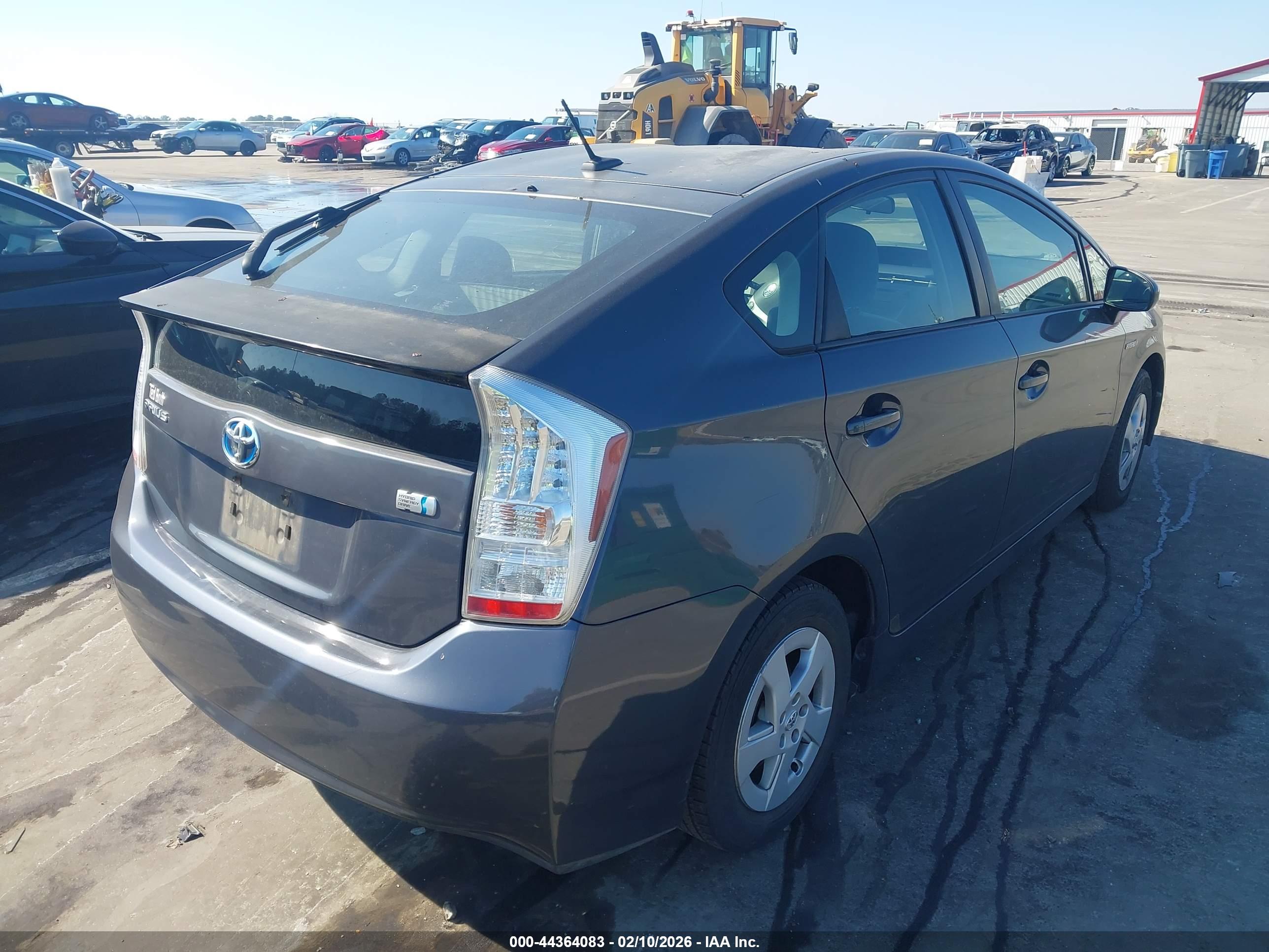 TOYOTA PRIUS image 4