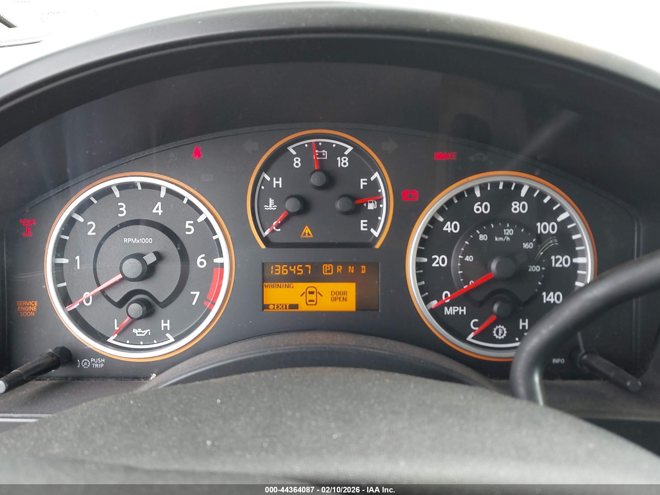NISSAN TITAN image 7