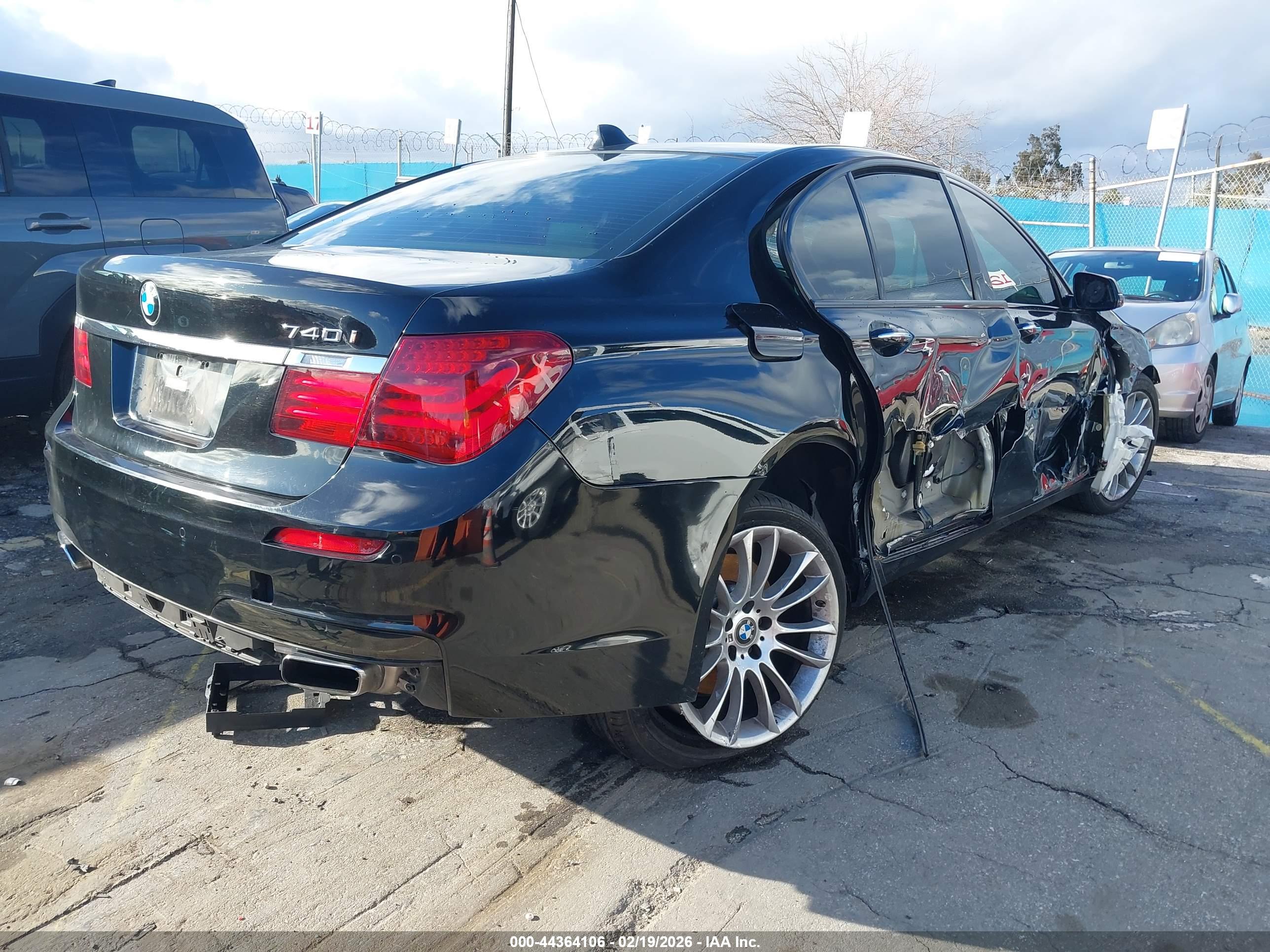 BMW 740I image 4