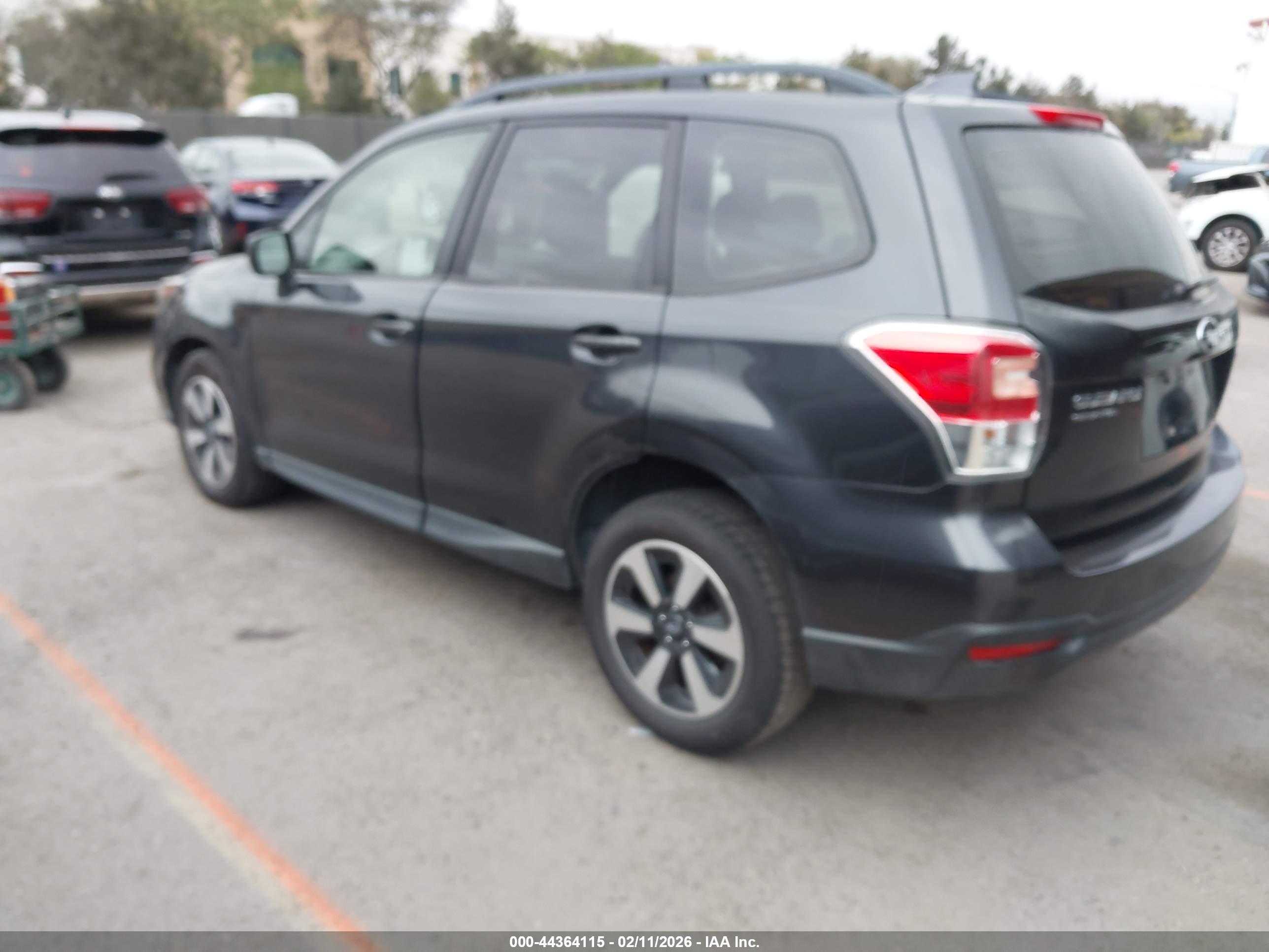 SUBARU FORESTER image 3