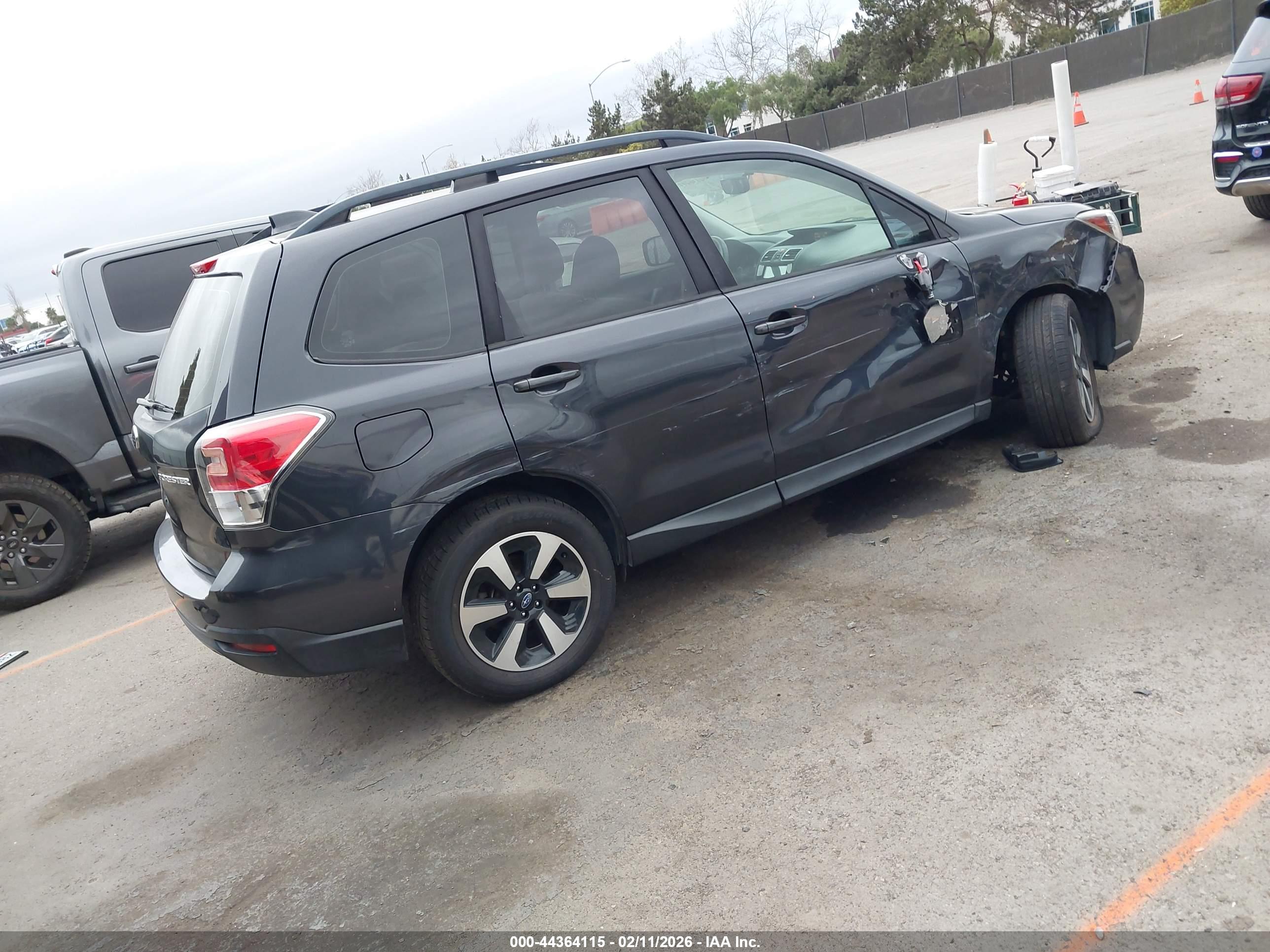 SUBARU FORESTER image 4