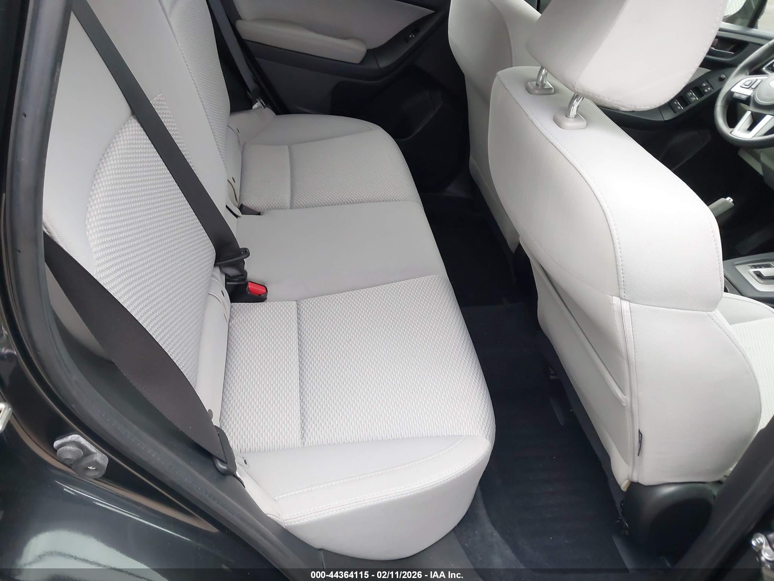 SUBARU FORESTER image 8