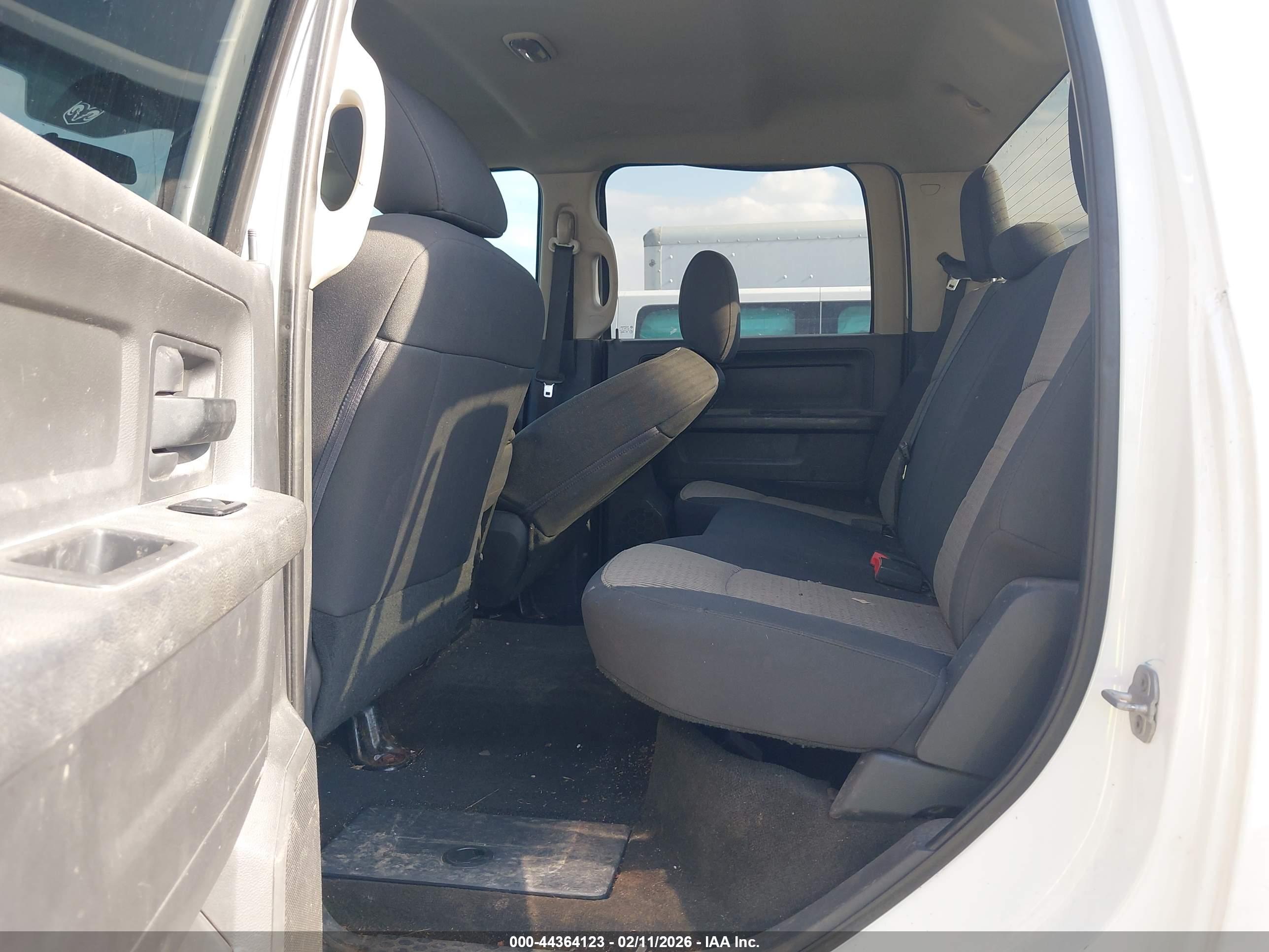 RAM 3500 image 8